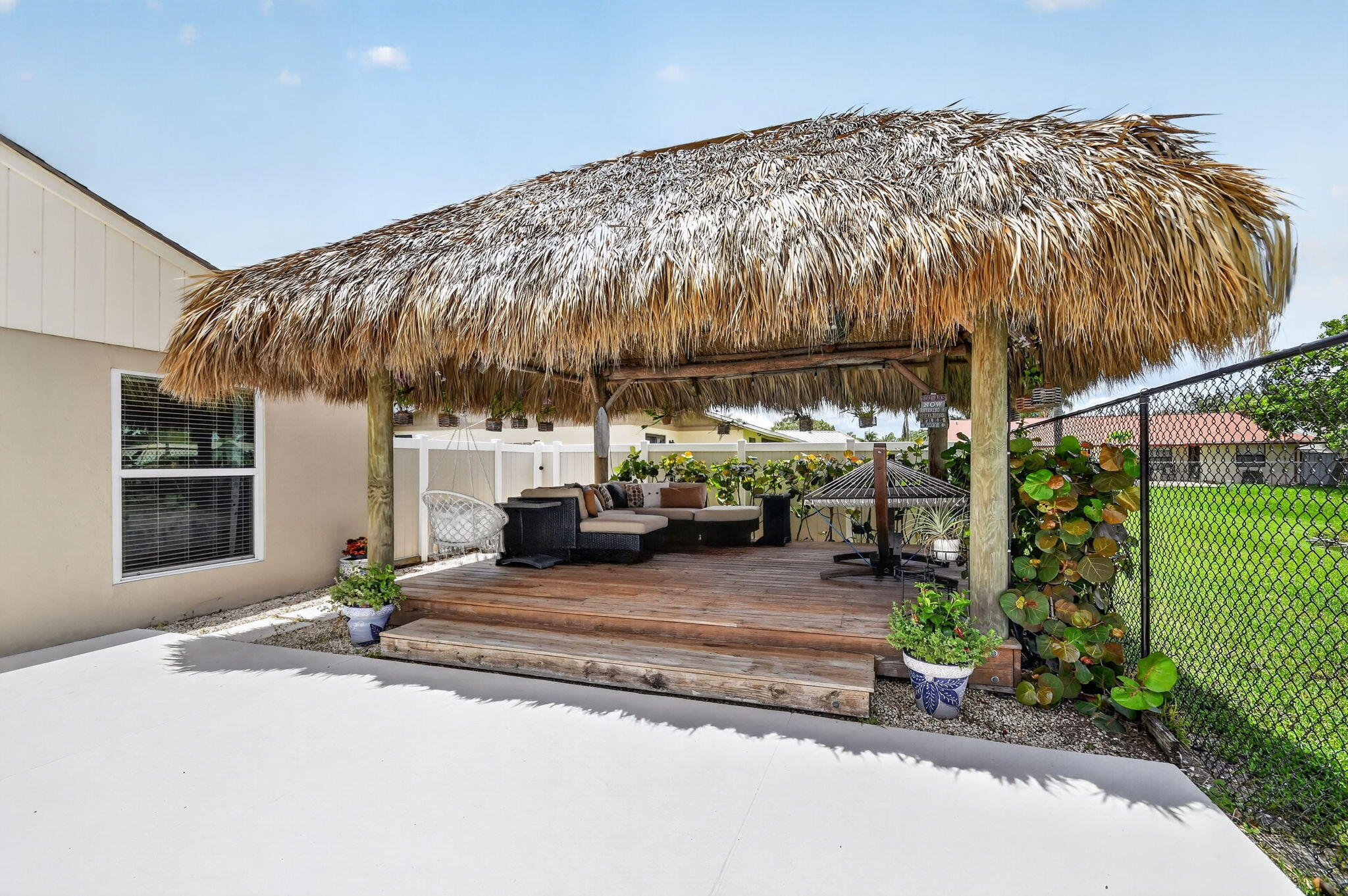 LE CHALET IV-B - Residential