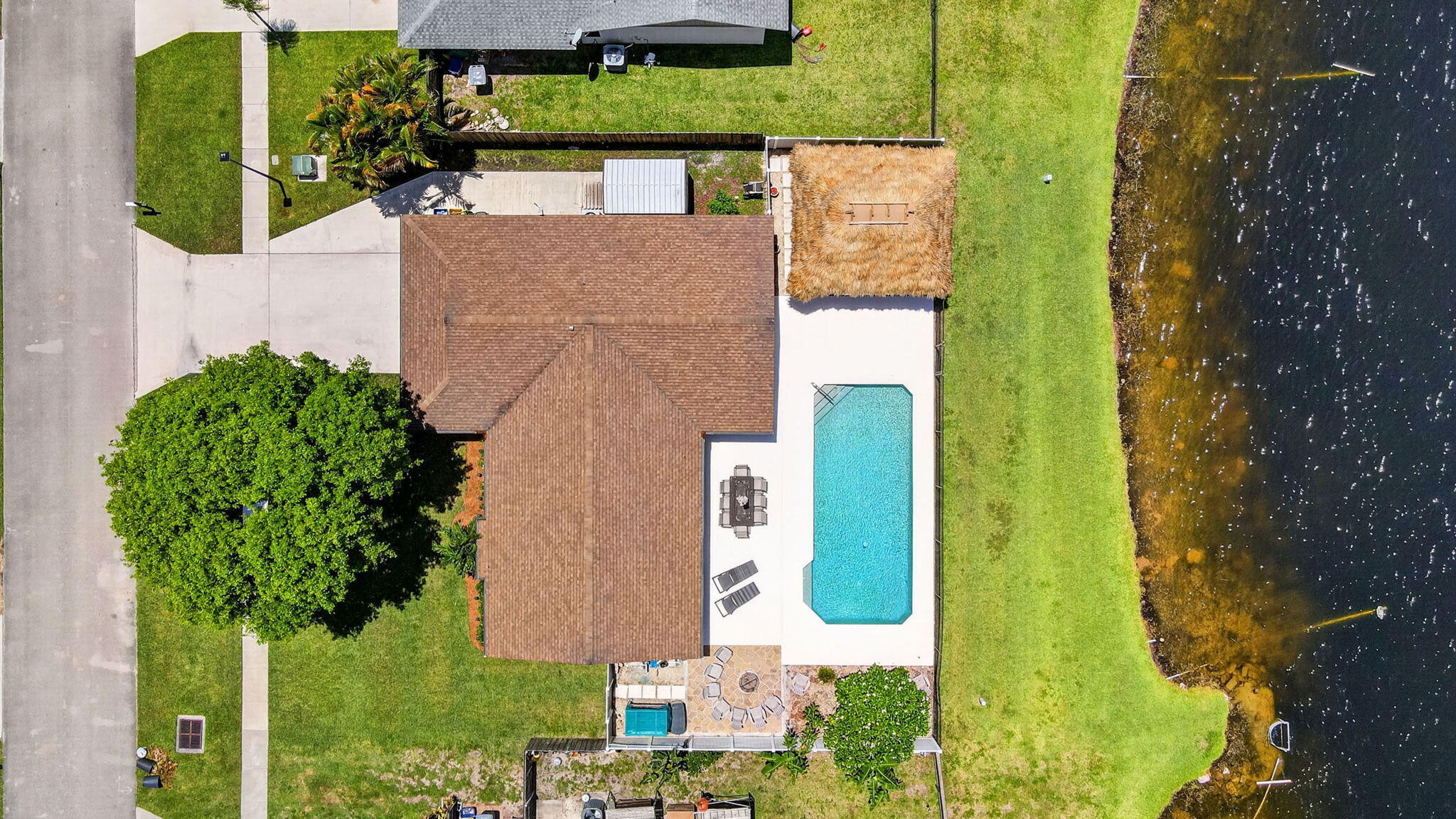 LE CHALET IV-B - Residential