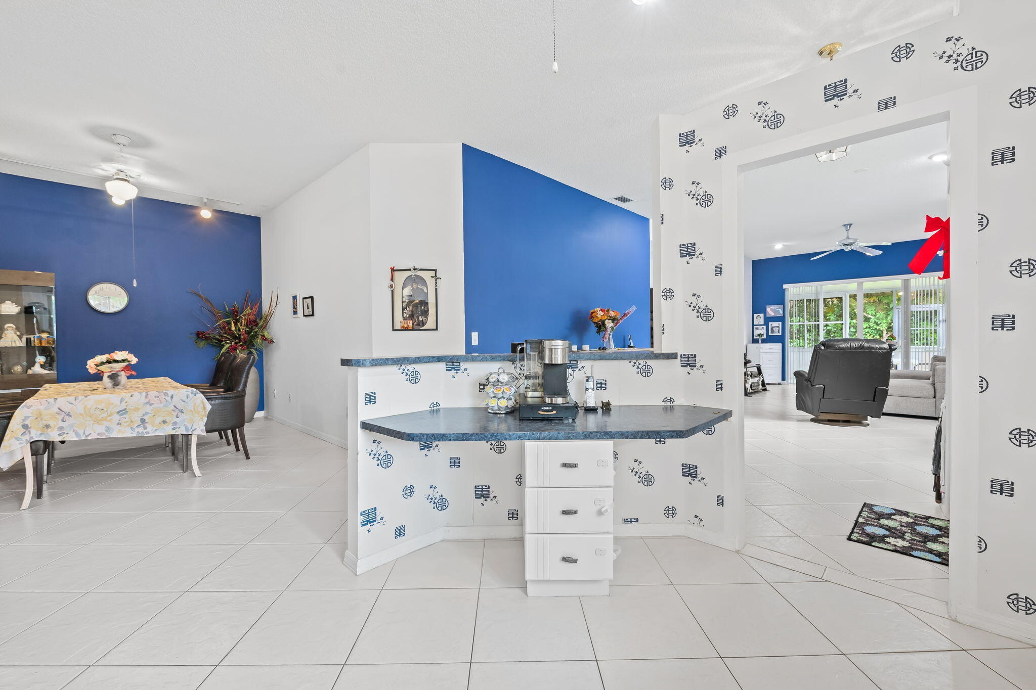 LOMBARDY REPLAT - Residential