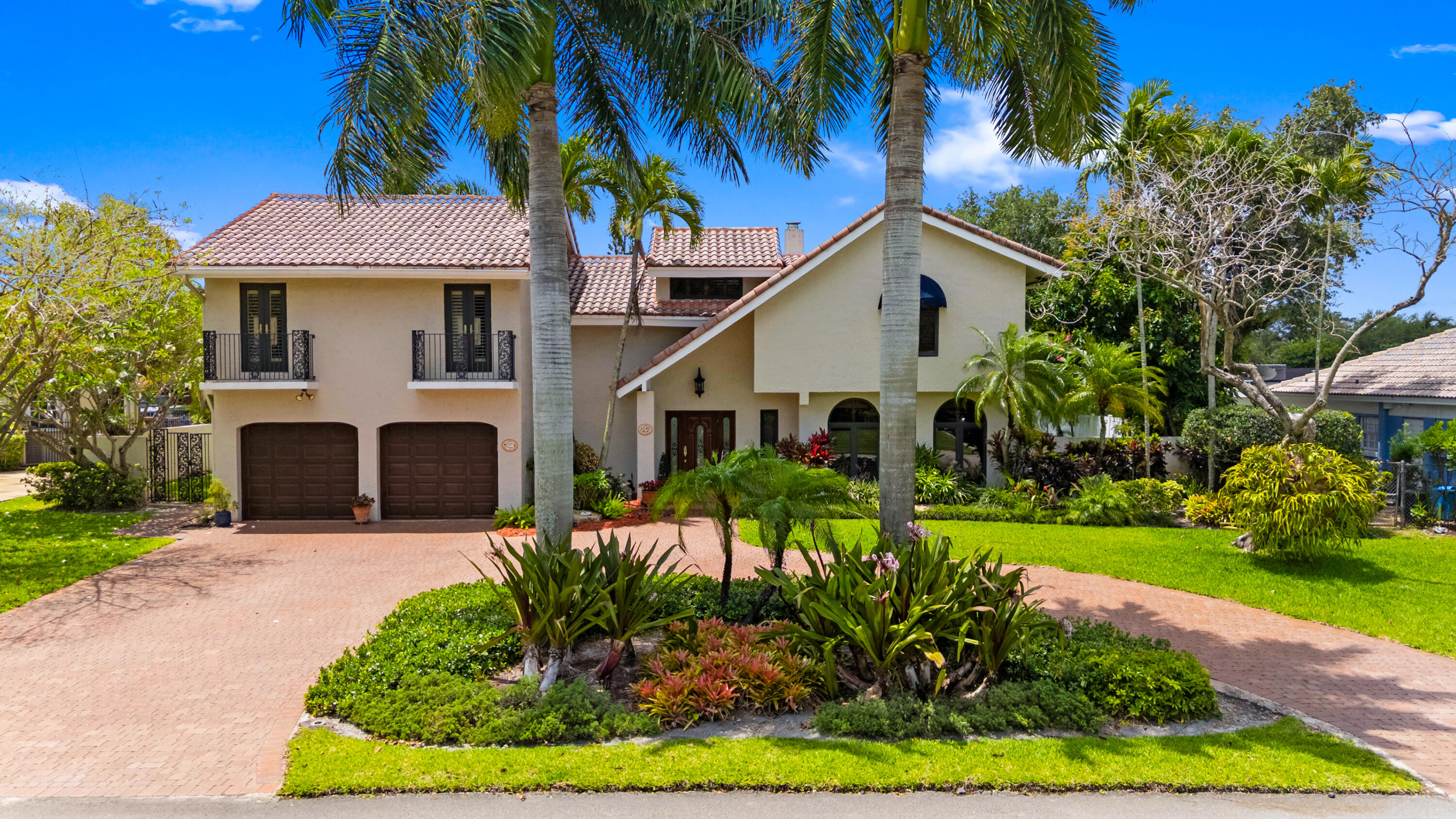 JACARANDA COUNTRY CLUB - Residential