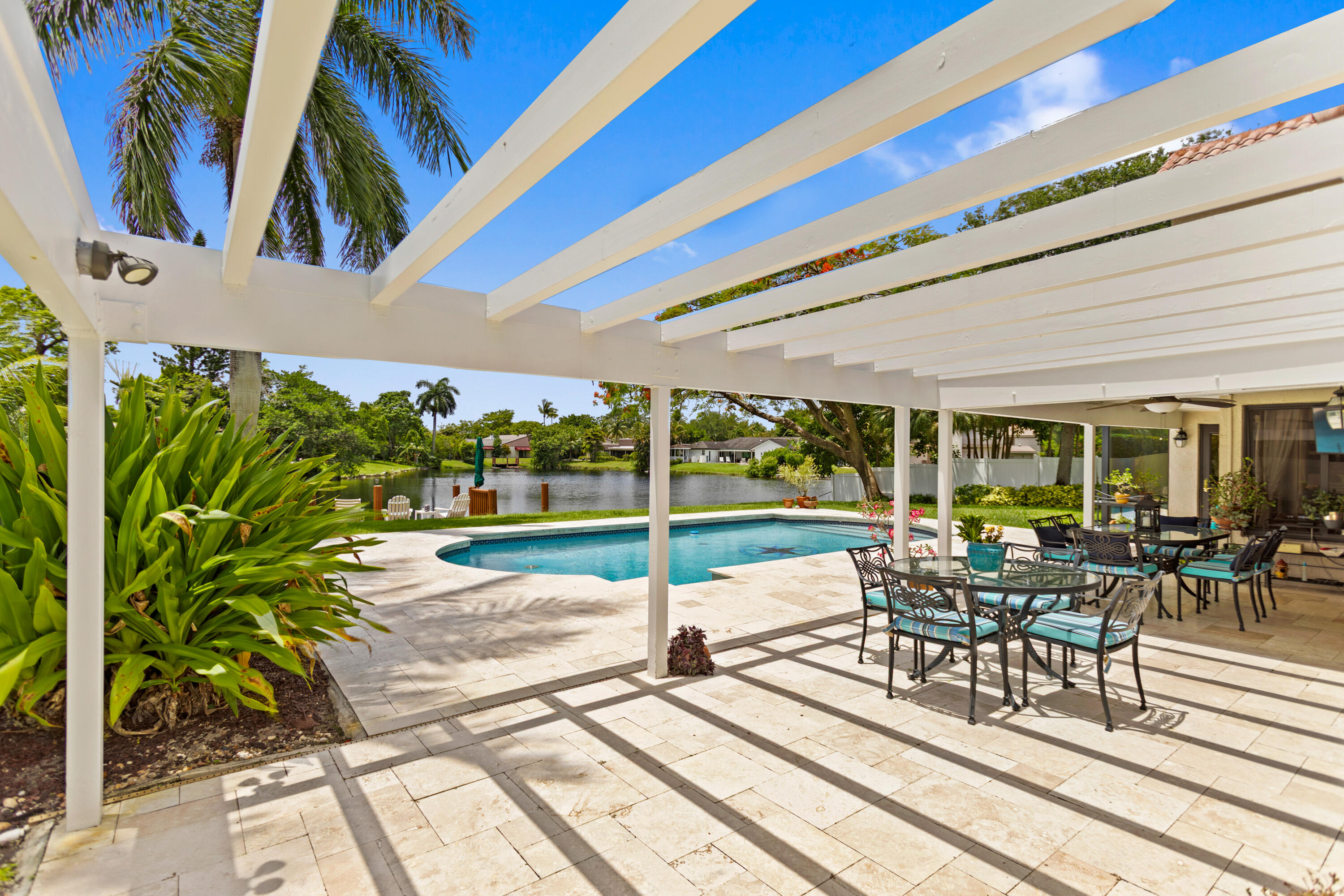 JACARANDA COUNTRY CLUB - Residential