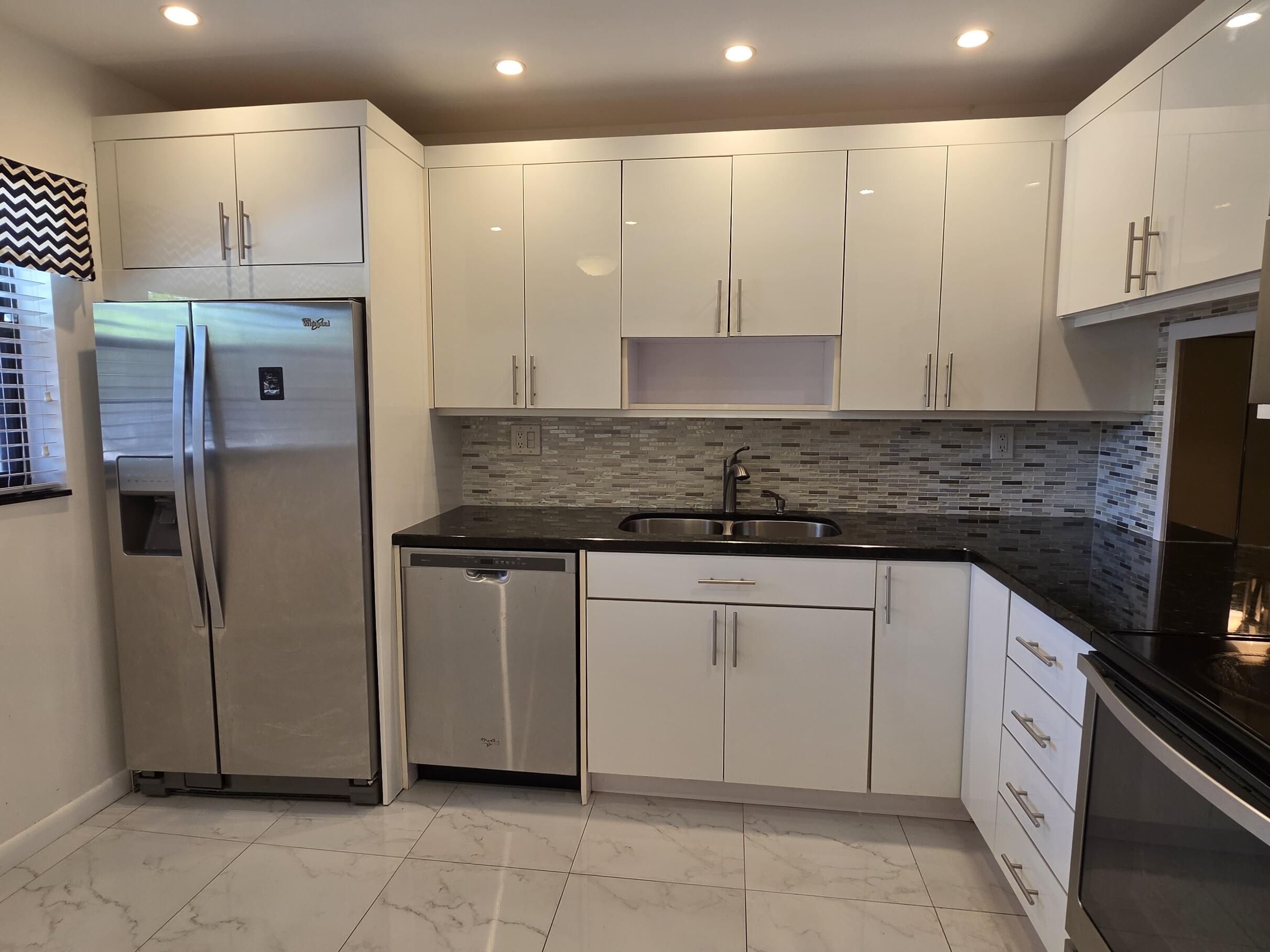 LAKES OF CARRIAGE HILLS - Residential