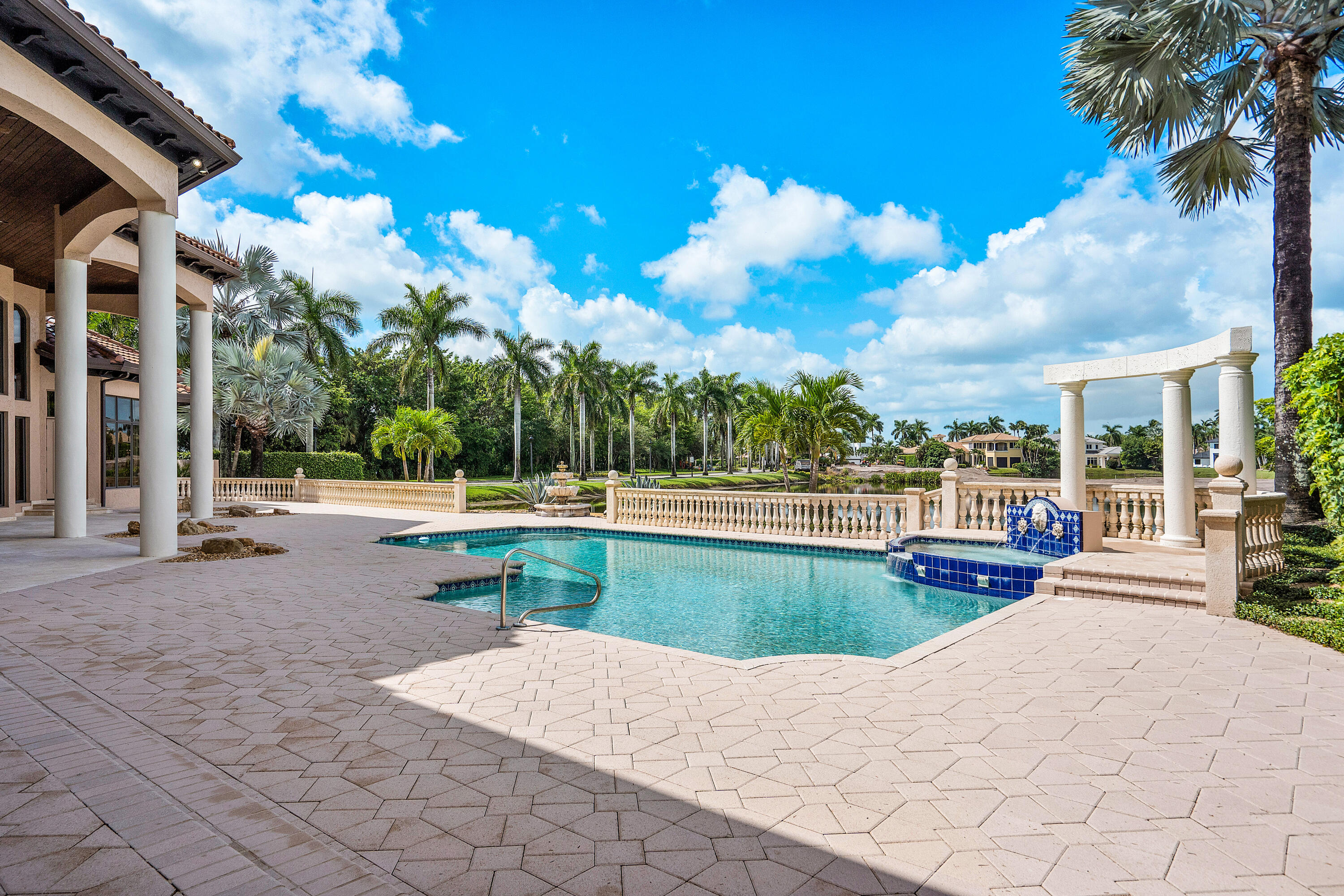 ST ANDREWS COUNTRY CLUB - Residential