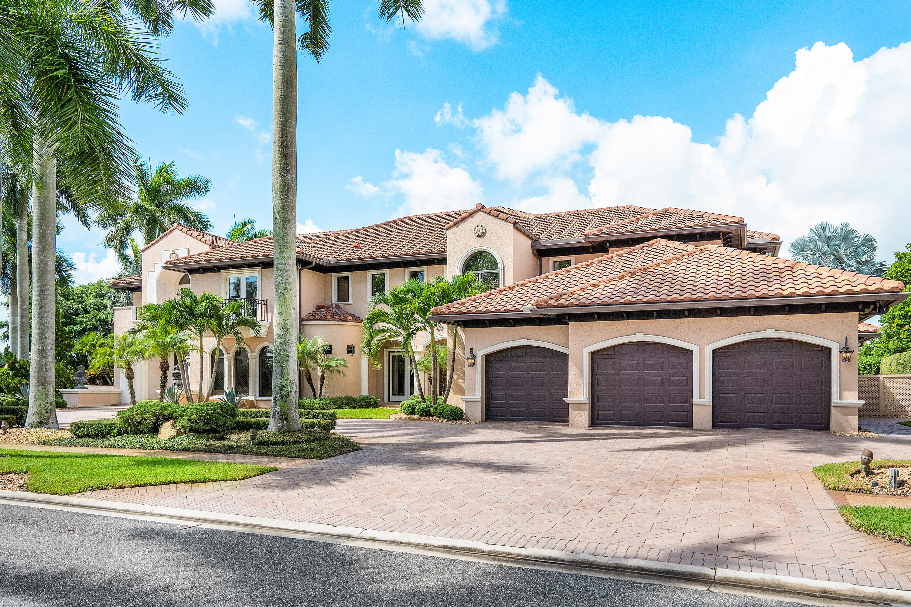 ST ANDREWS COUNTRY CLUB - Residential
