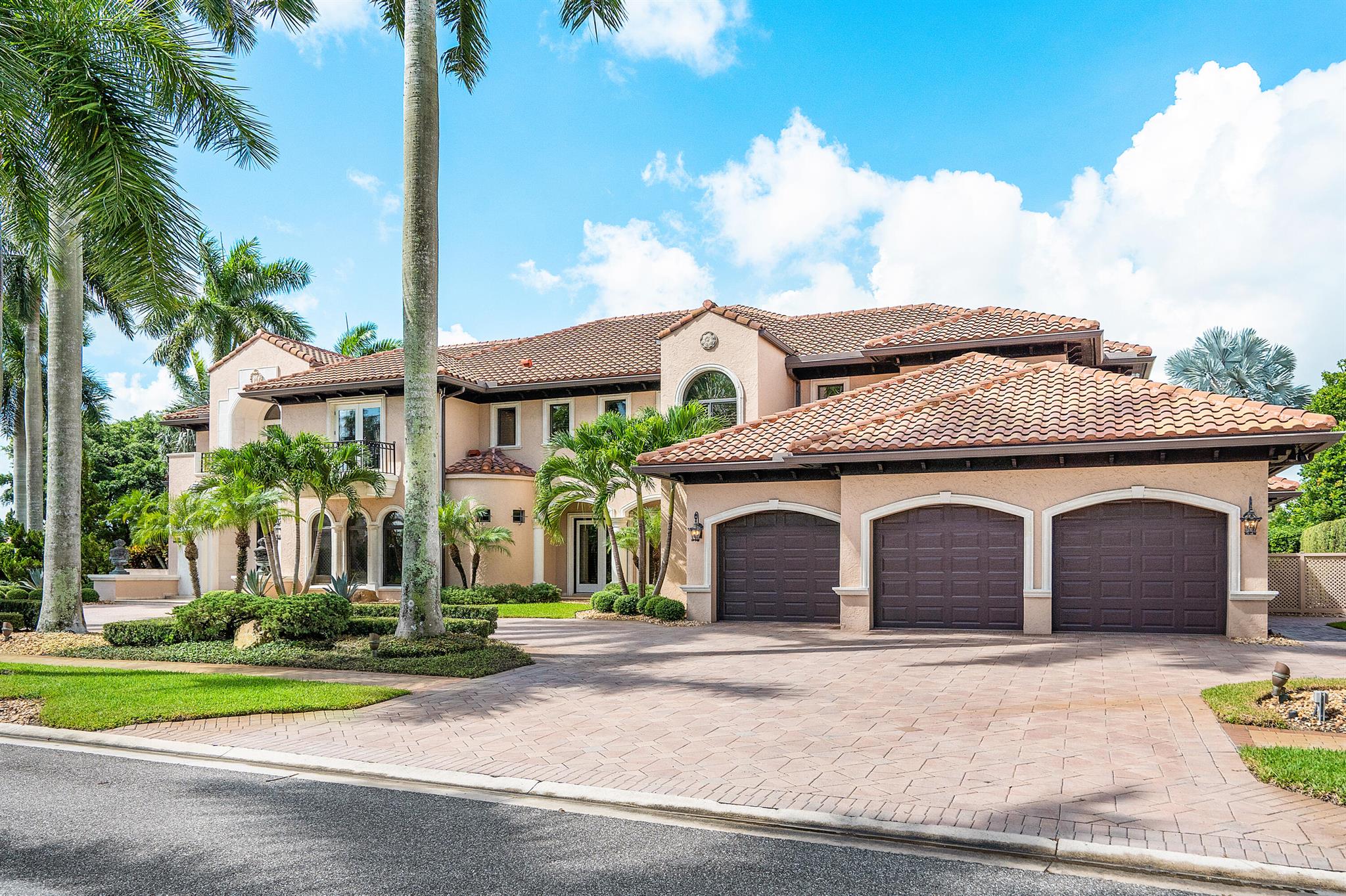 ST ANDREWS COUNTRY CLUB - Residential