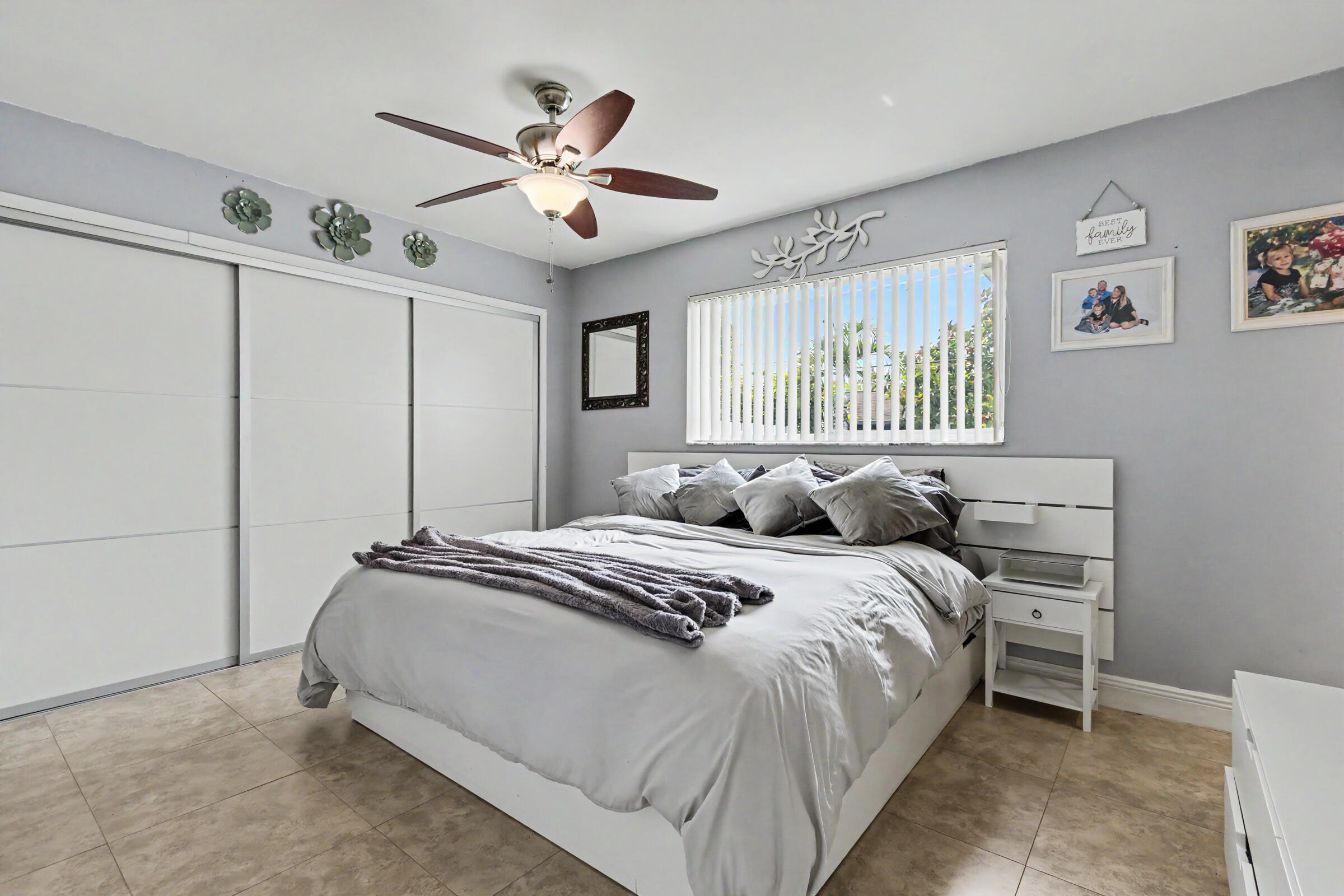 SUNRISE GOLF VLG SEC 24 - Residential