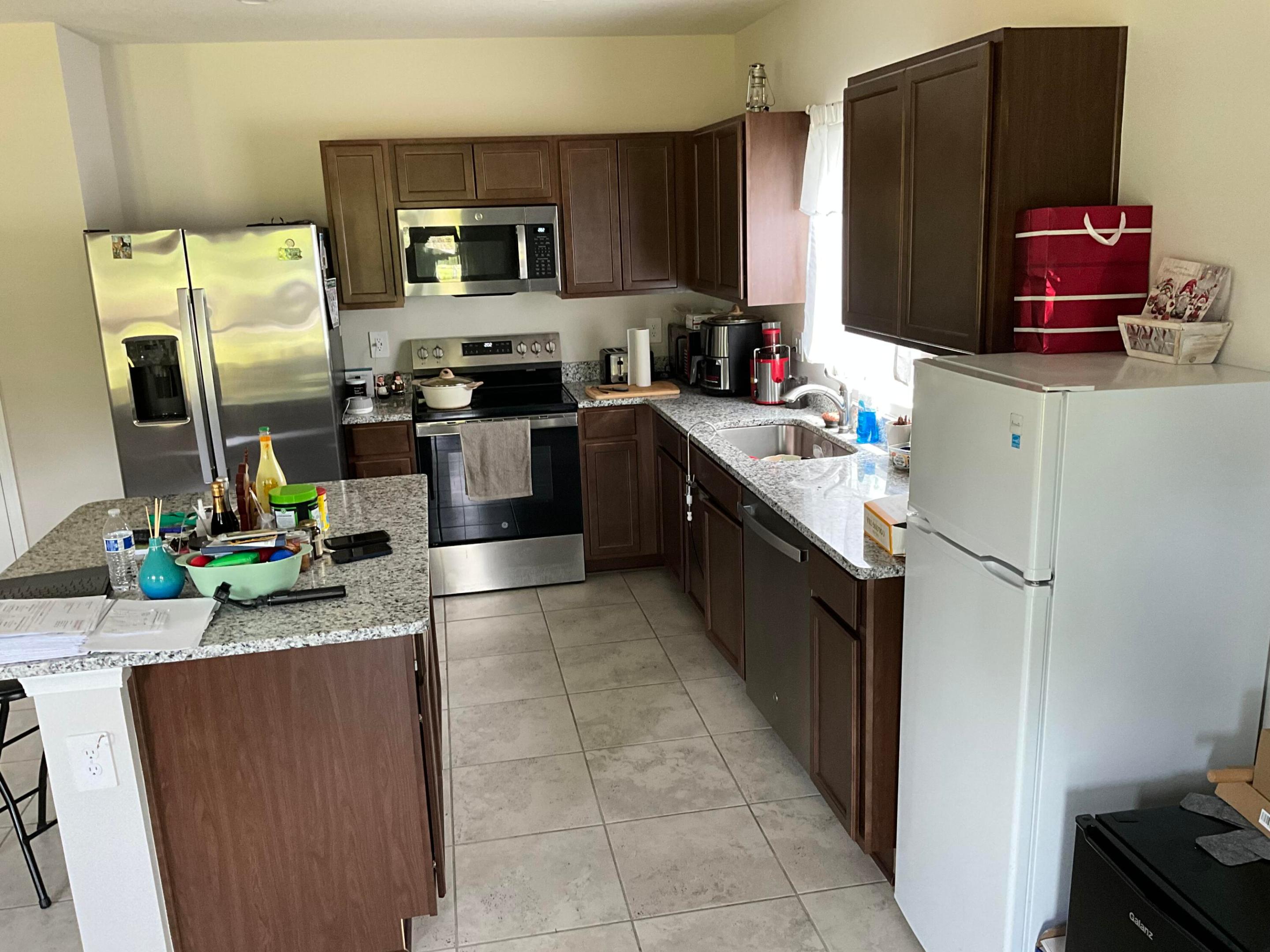 AVALON CROSSING PHASE II - Residential