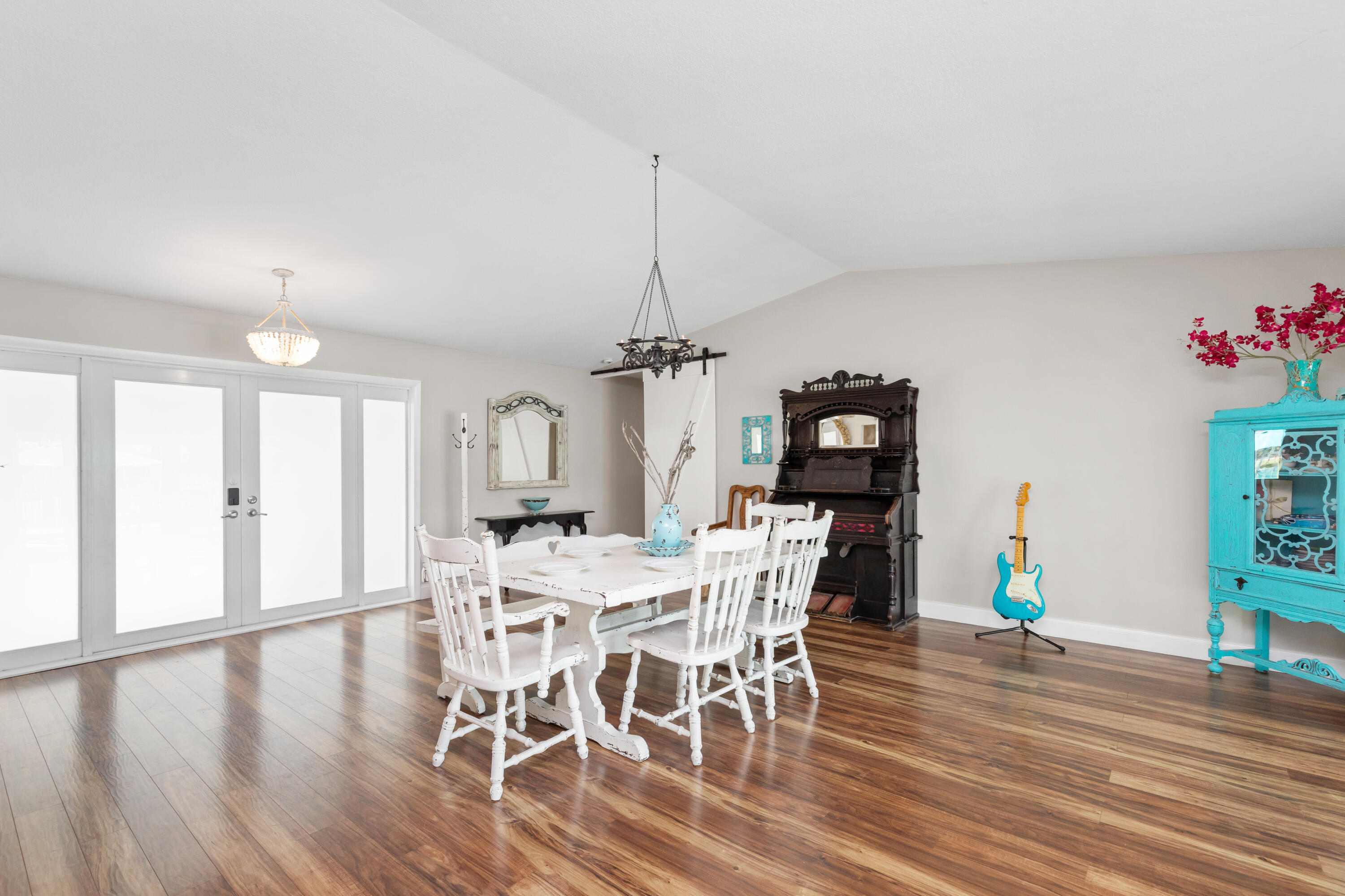 CYPRESS RUN - Residential