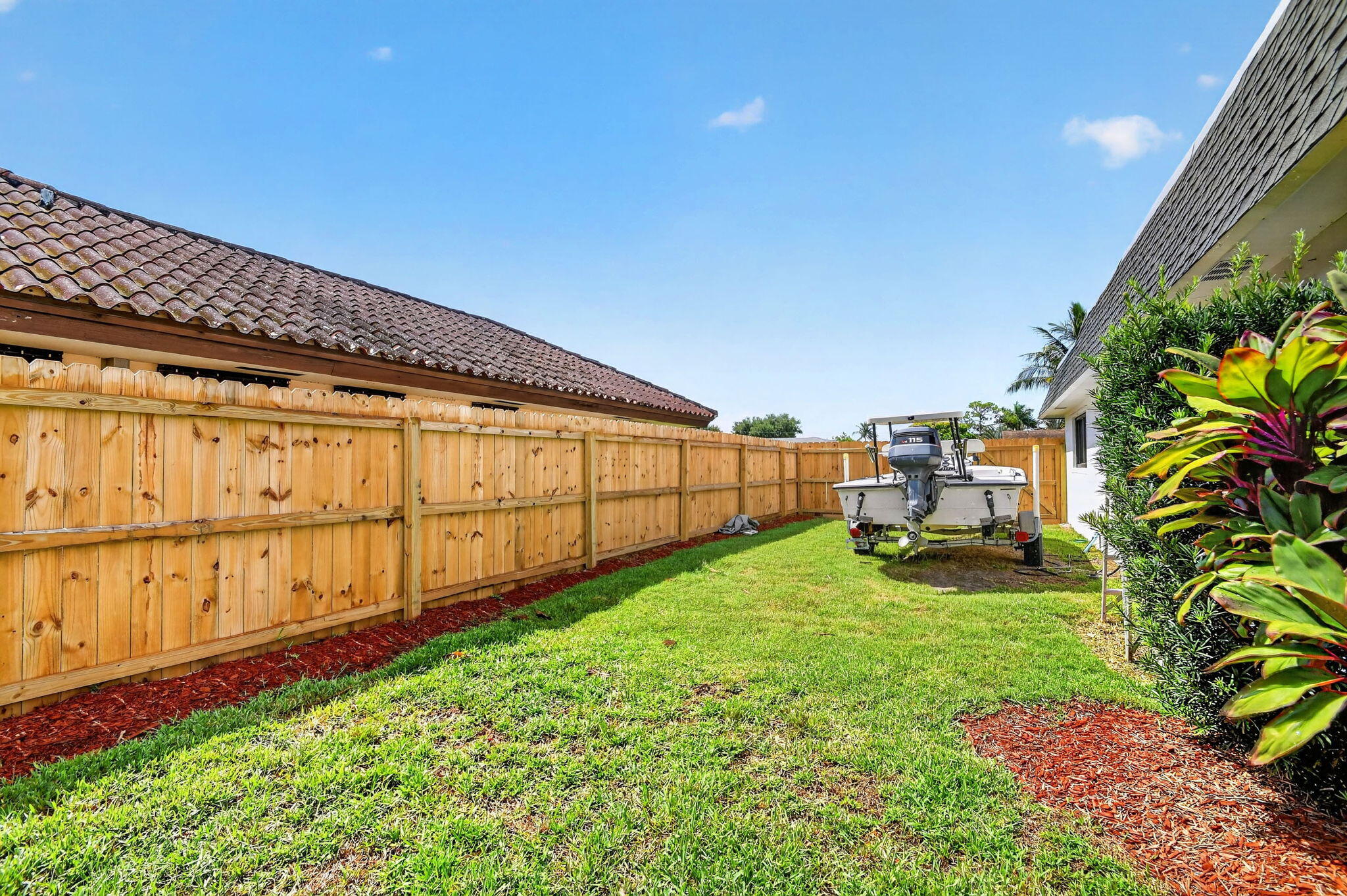 FLORIDA GARDENS 4 - Residential