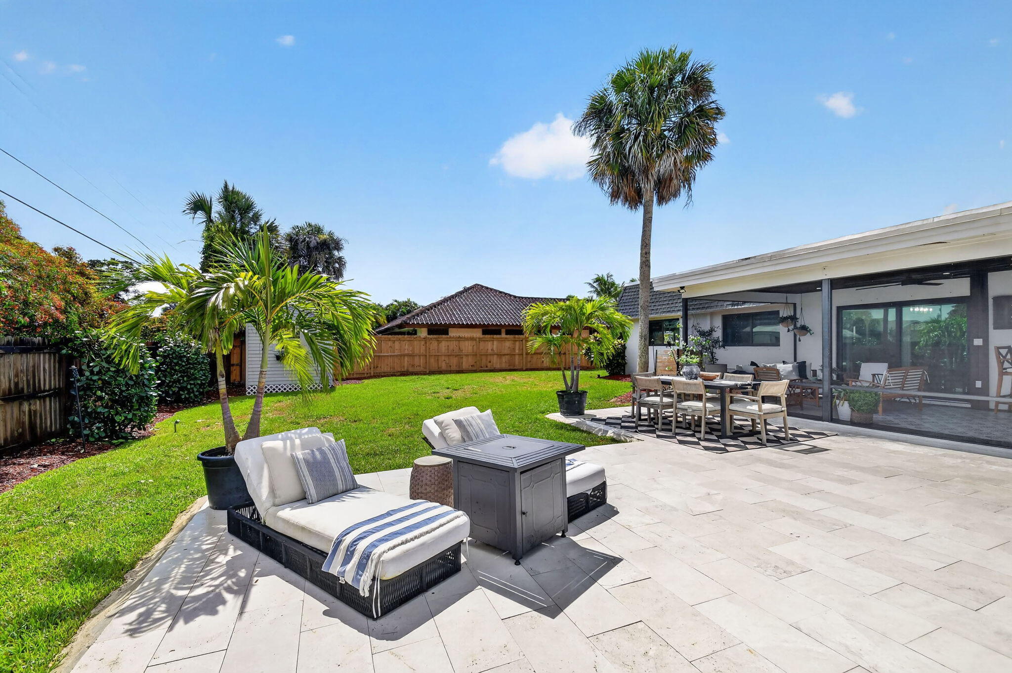FLORIDA GARDENS 4 - Residential