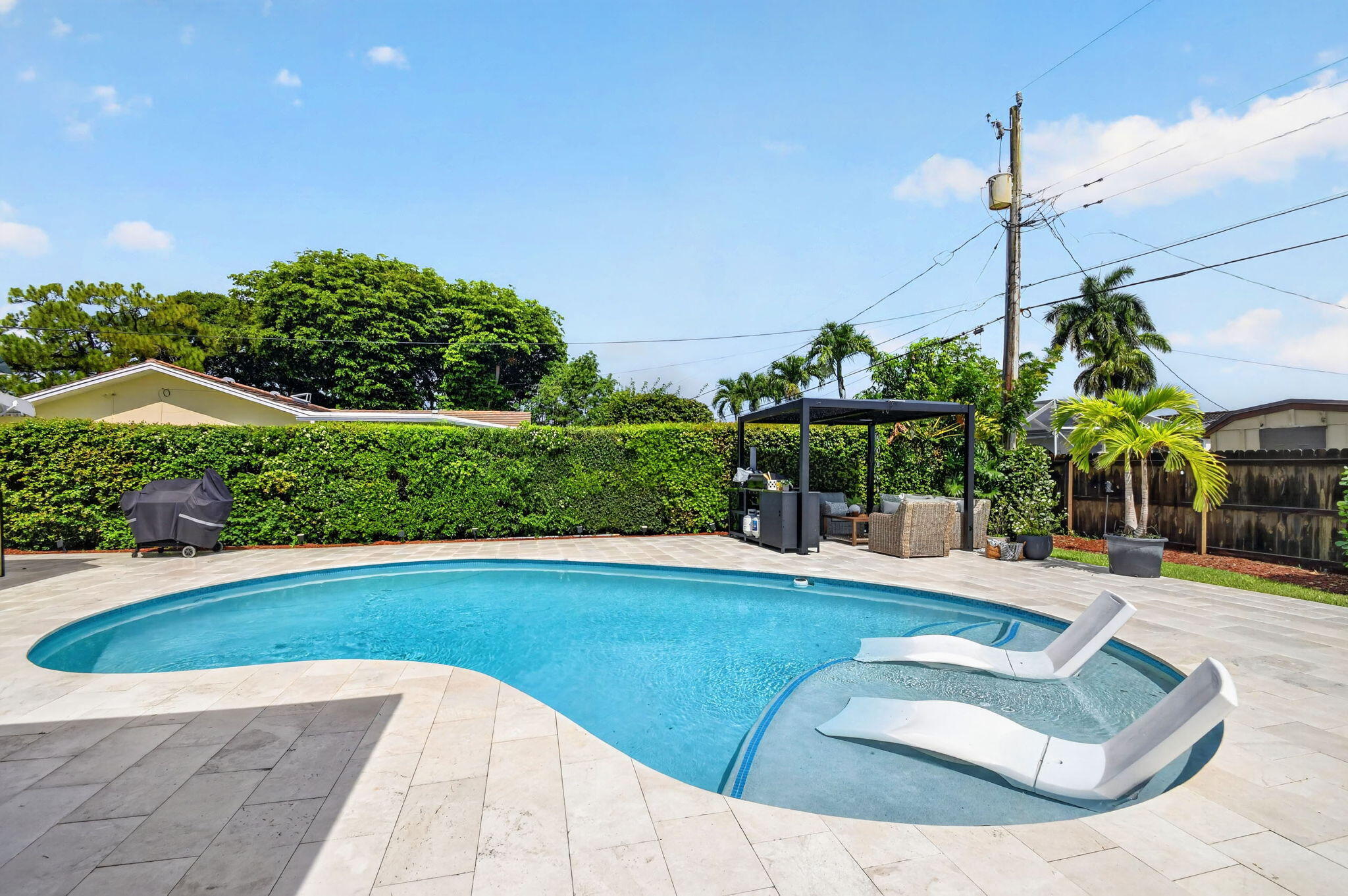 FLORIDA GARDENS 4 - Residential
