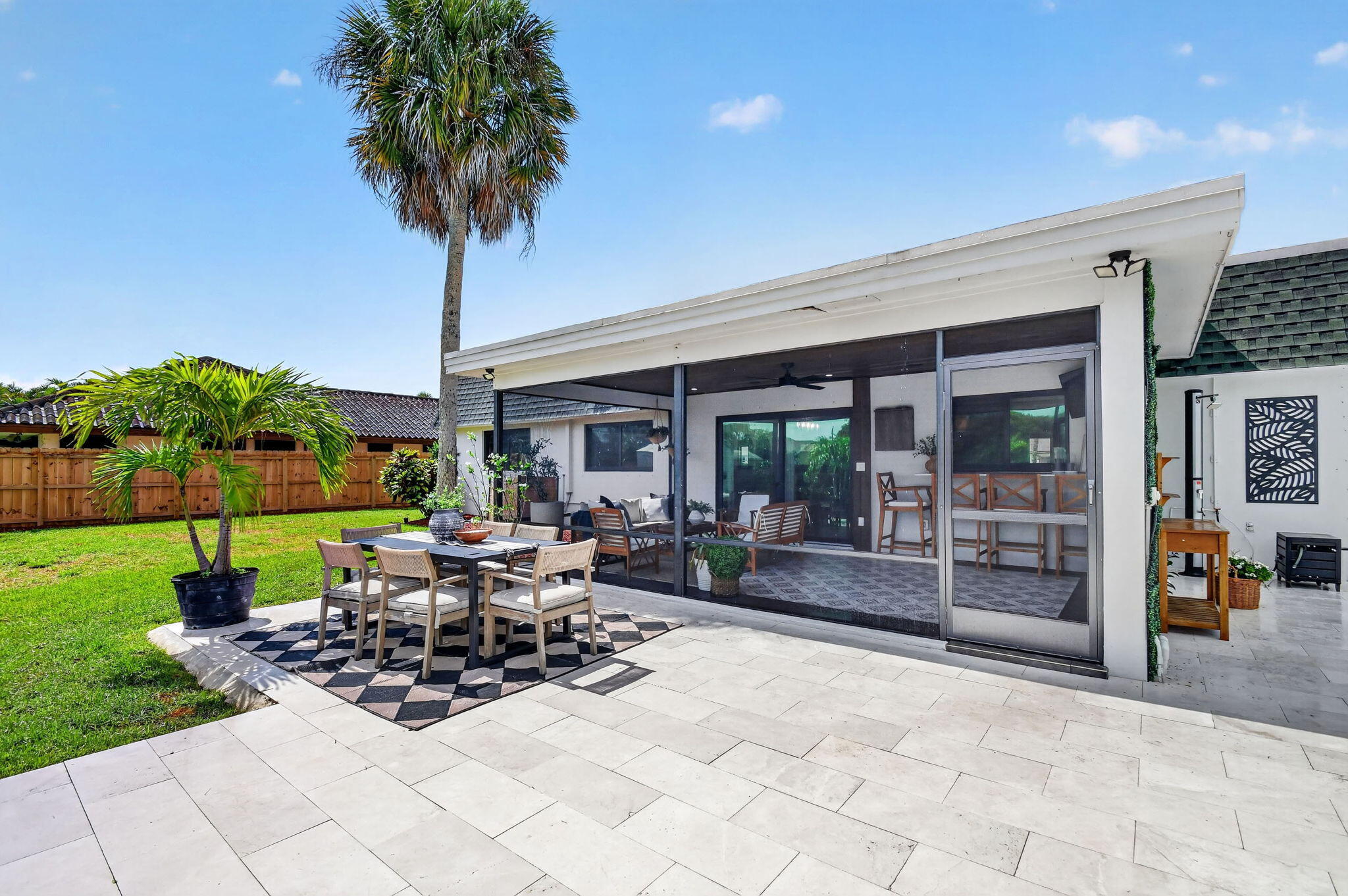 FLORIDA GARDENS 4 - Residential