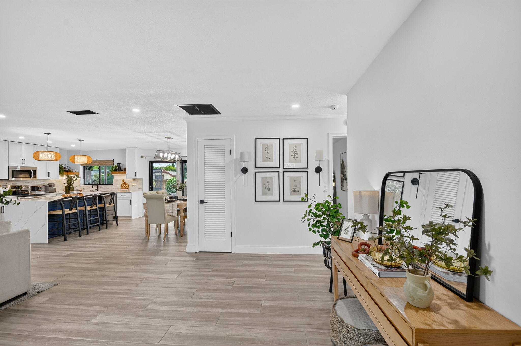 FLORIDA GARDENS 4 - Residential