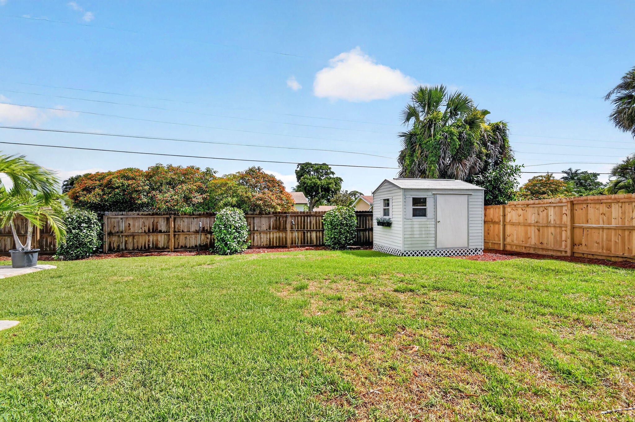 FLORIDA GARDENS 4 - Residential