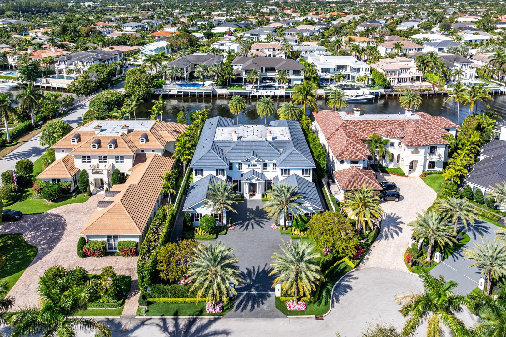 ROYAL PALM YACHT & COUNTRY CLUB - Residential