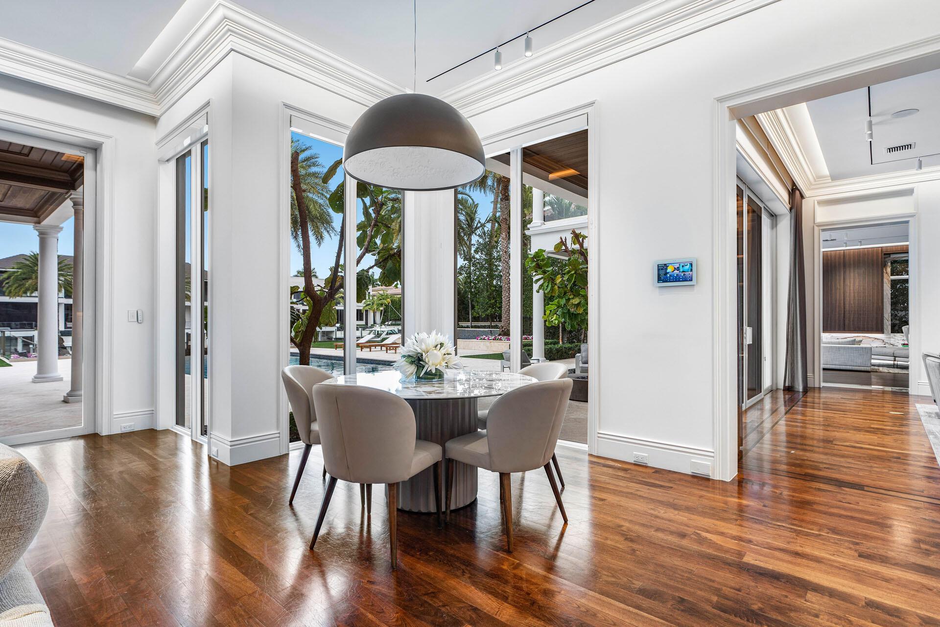ROYAL PALM YACHT & COUNTRY CLUB - Residential