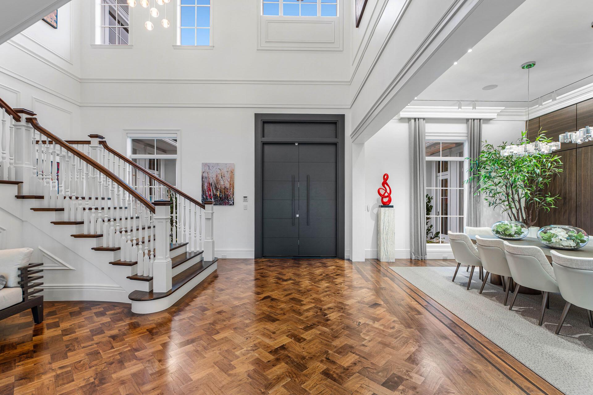 ROYAL PALM YACHT & COUNTRY CLUB - Residential