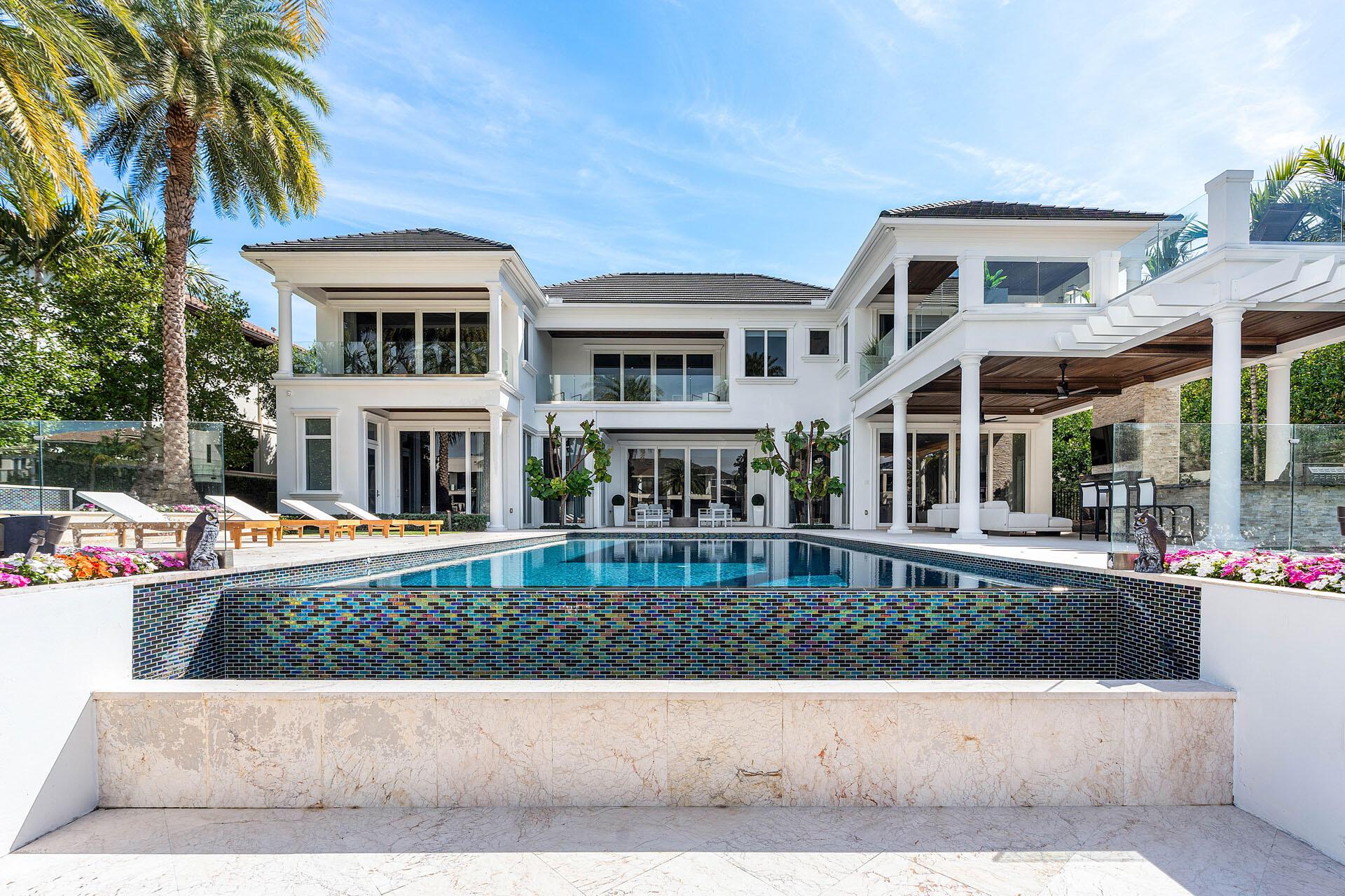 ROYAL PALM YACHT & COUNTRY CLUB - Residential