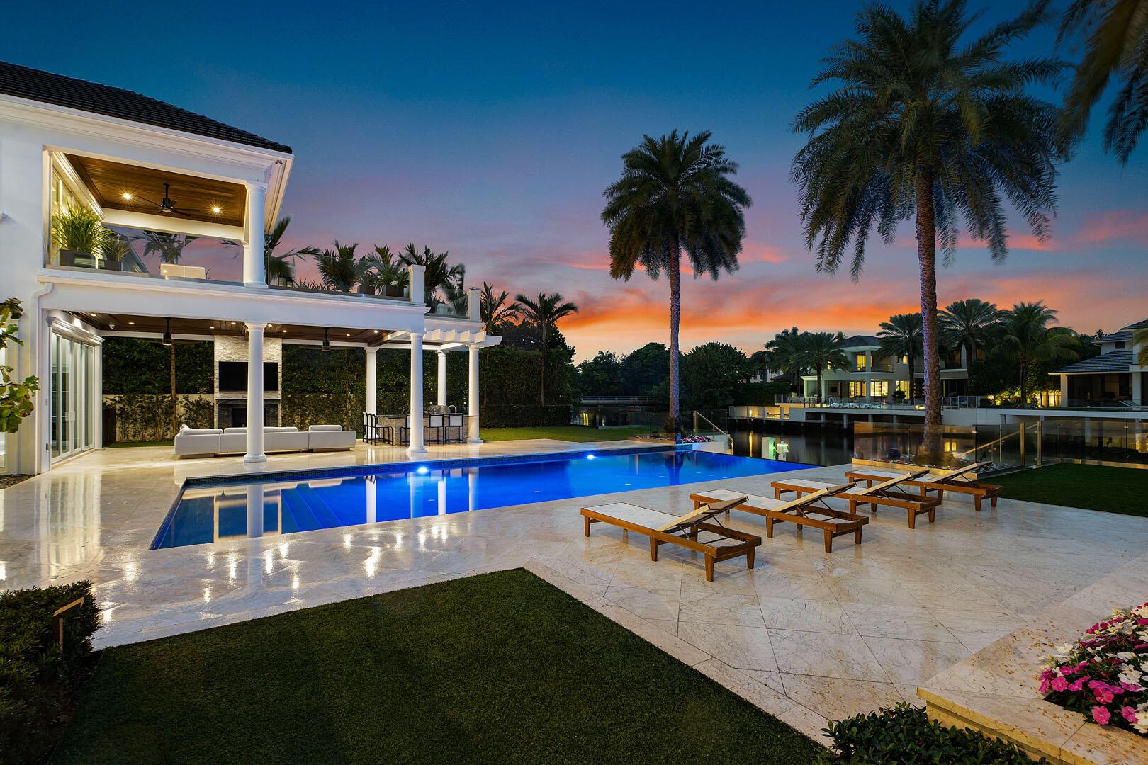 ROYAL PALM YACHT & COUNTRY CLUB - Residential