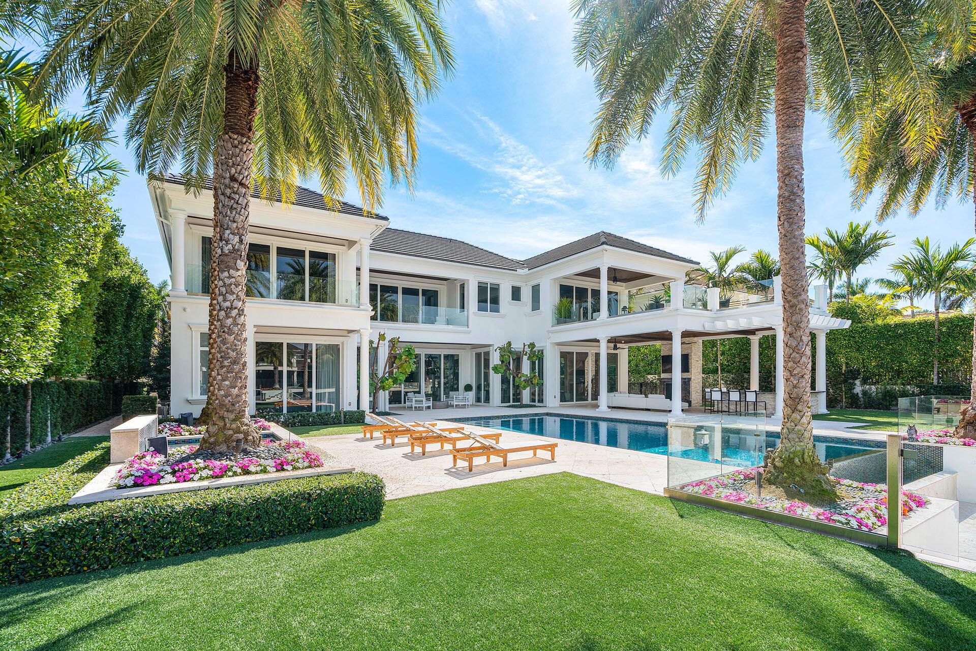 ROYAL PALM YACHT & COUNTRY CLUB - Residential