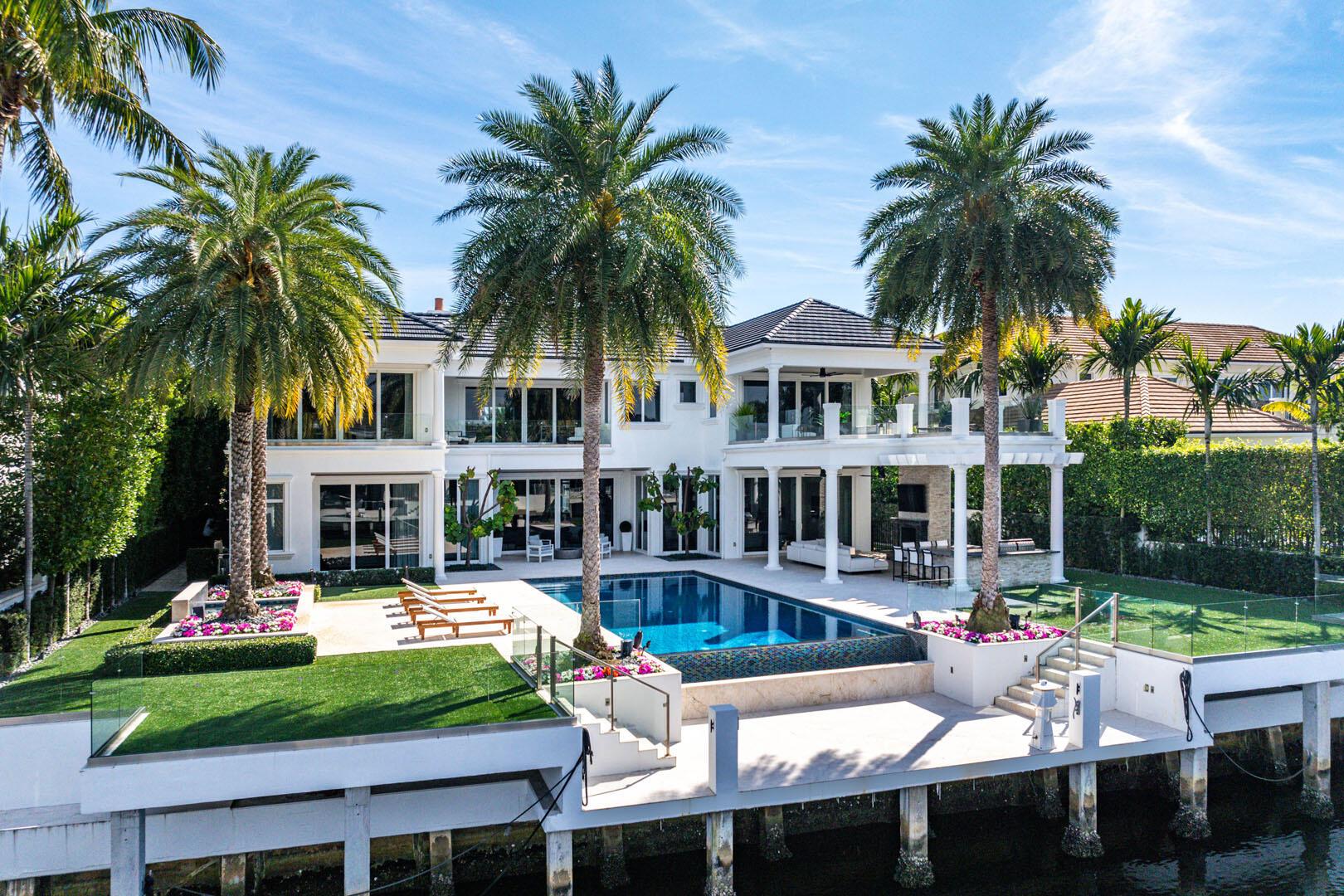 ROYAL PALM YACHT & COUNTRY CLUB - Residential