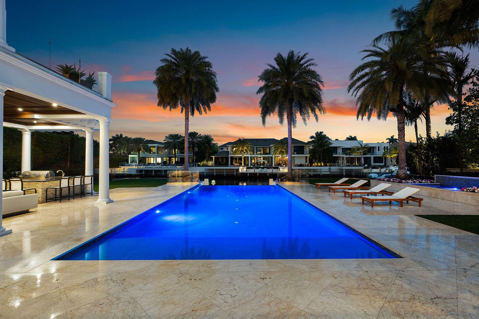 ROYAL PALM YACHT & COUNTRY CLUB - Residential