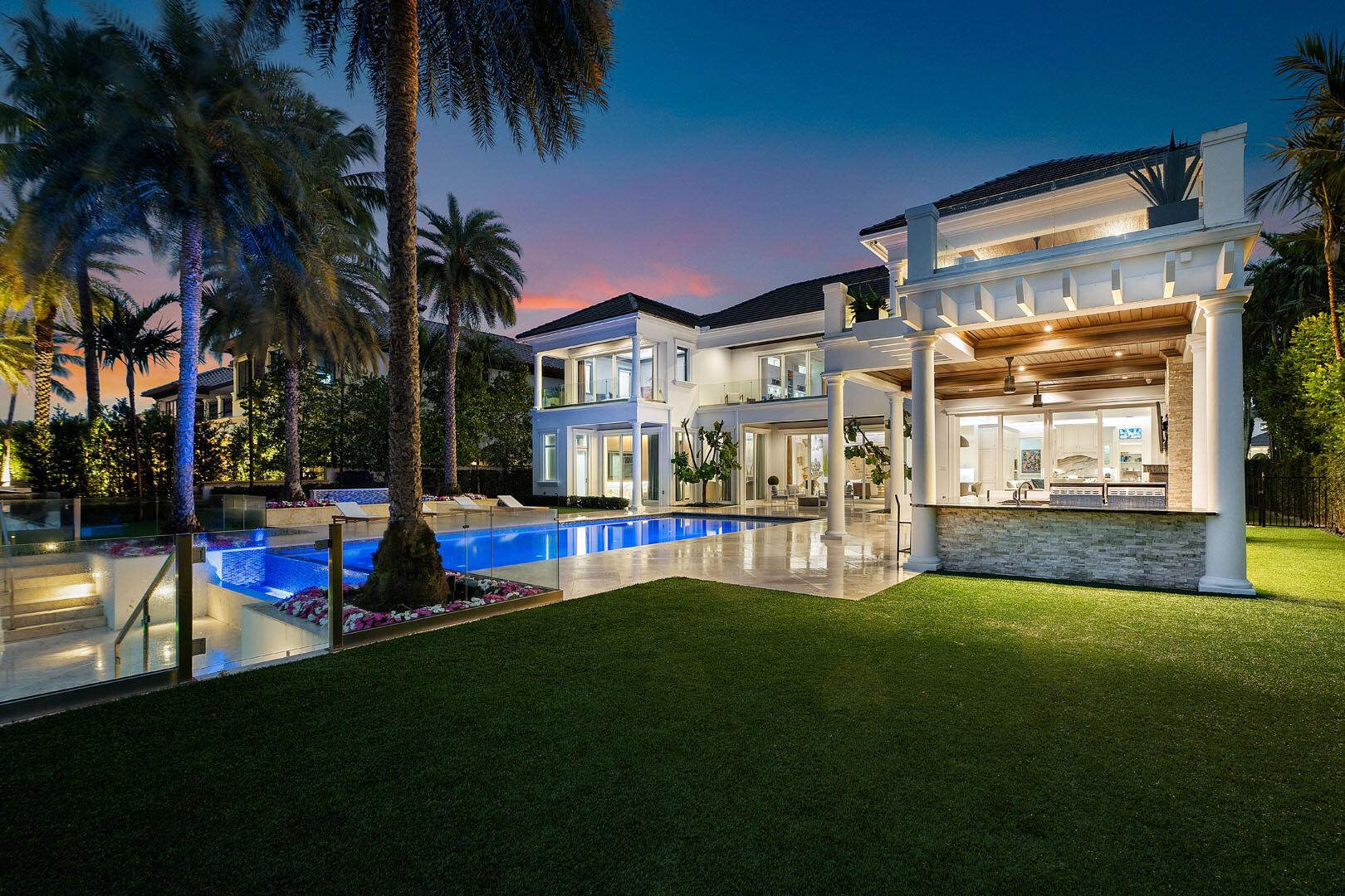 ROYAL PALM YACHT & COUNTRY CLUB - Residential
