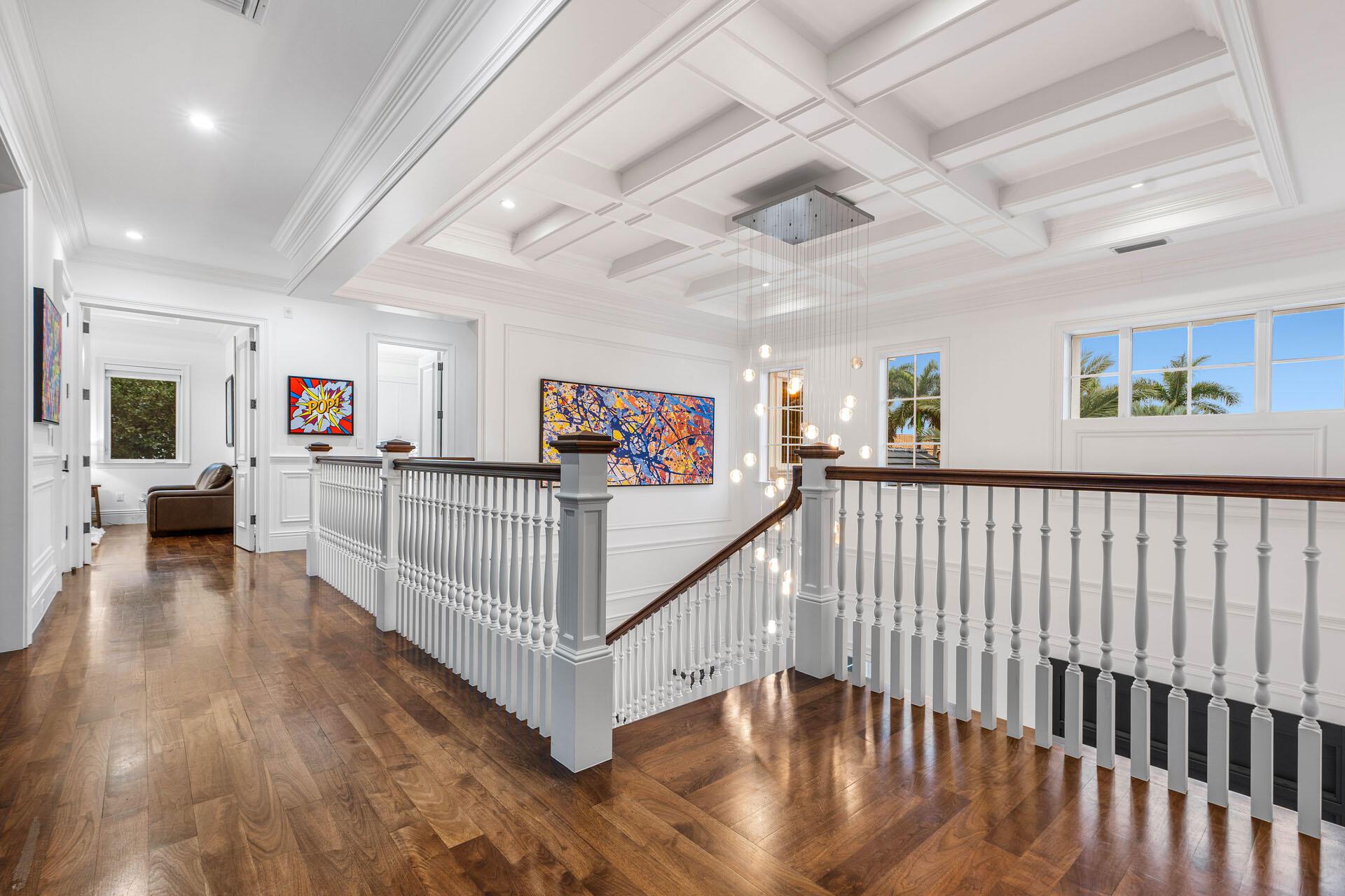 ROYAL PALM YACHT & COUNTRY CLUB - Residential