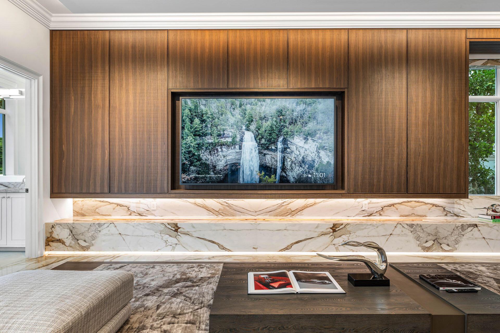 ROYAL PALM YACHT & COUNTRY CLUB - Residential