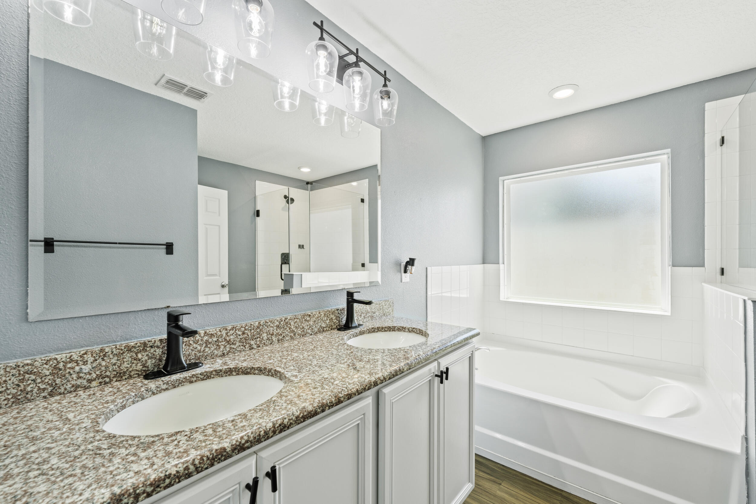 PINE TRACE THIRD REPLAT - Residential