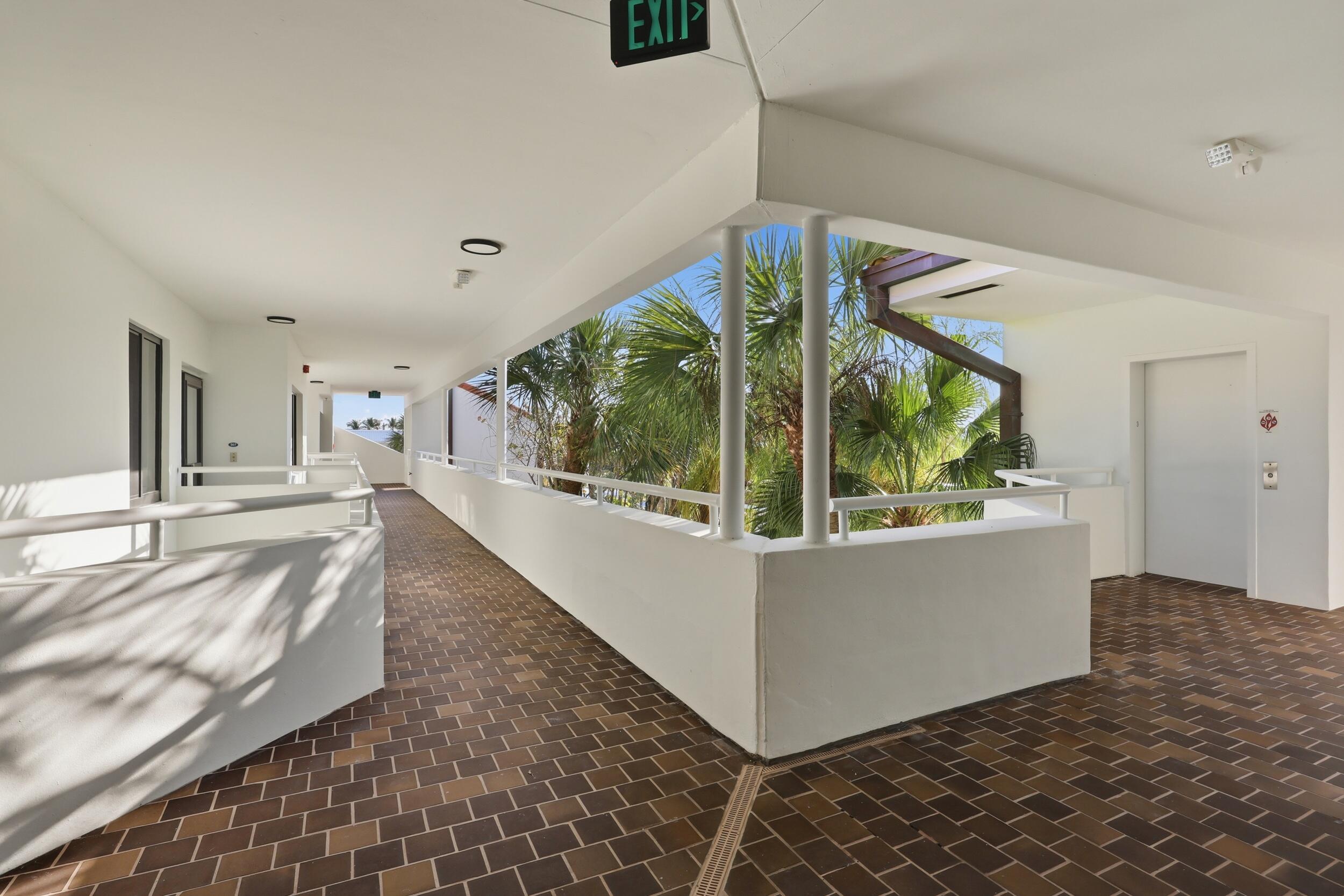 TEQUESTA COVE CONDO - Residential