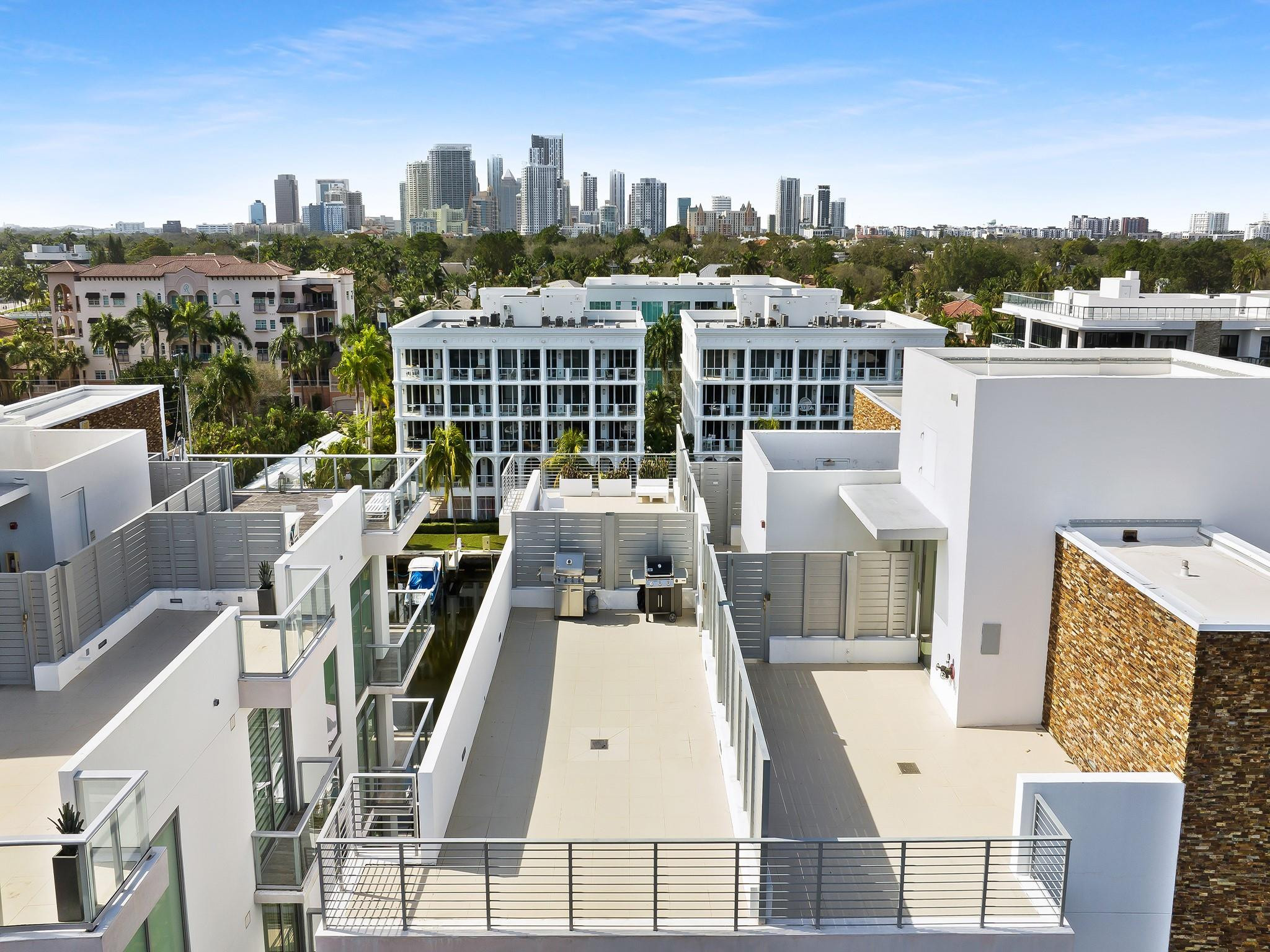 Aquamar Las Olas - Residential