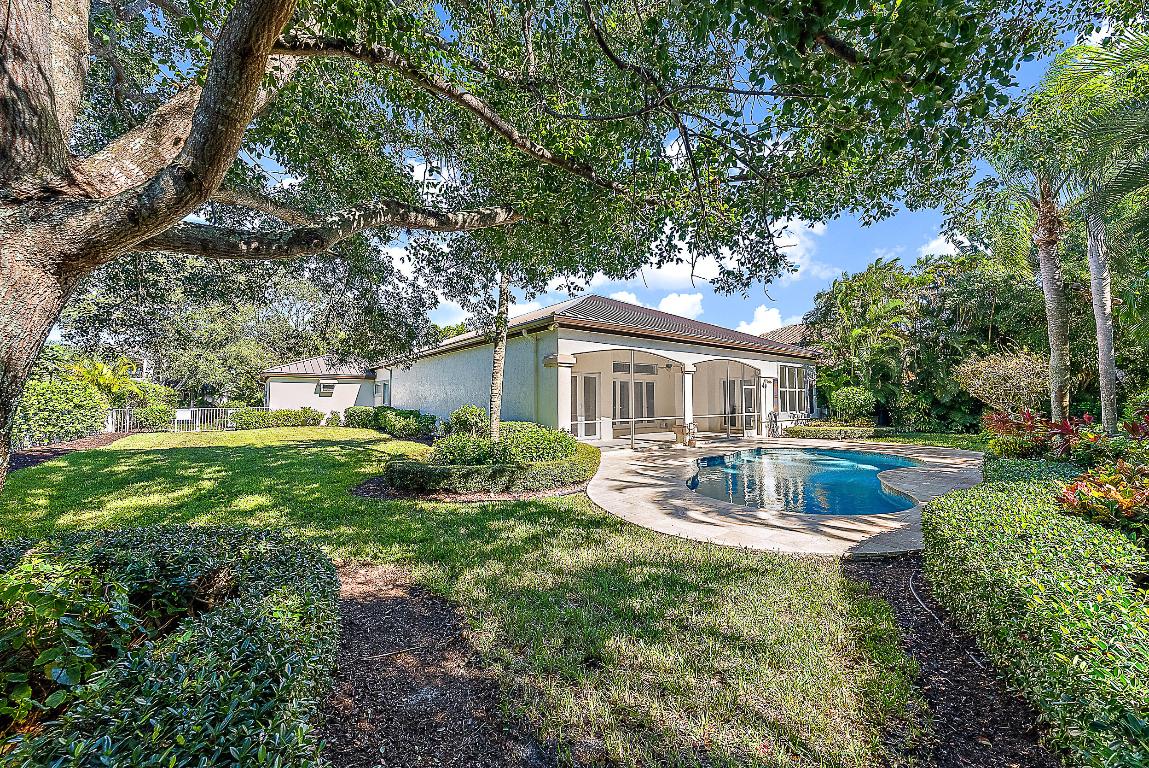 Admirals Cove - Residential