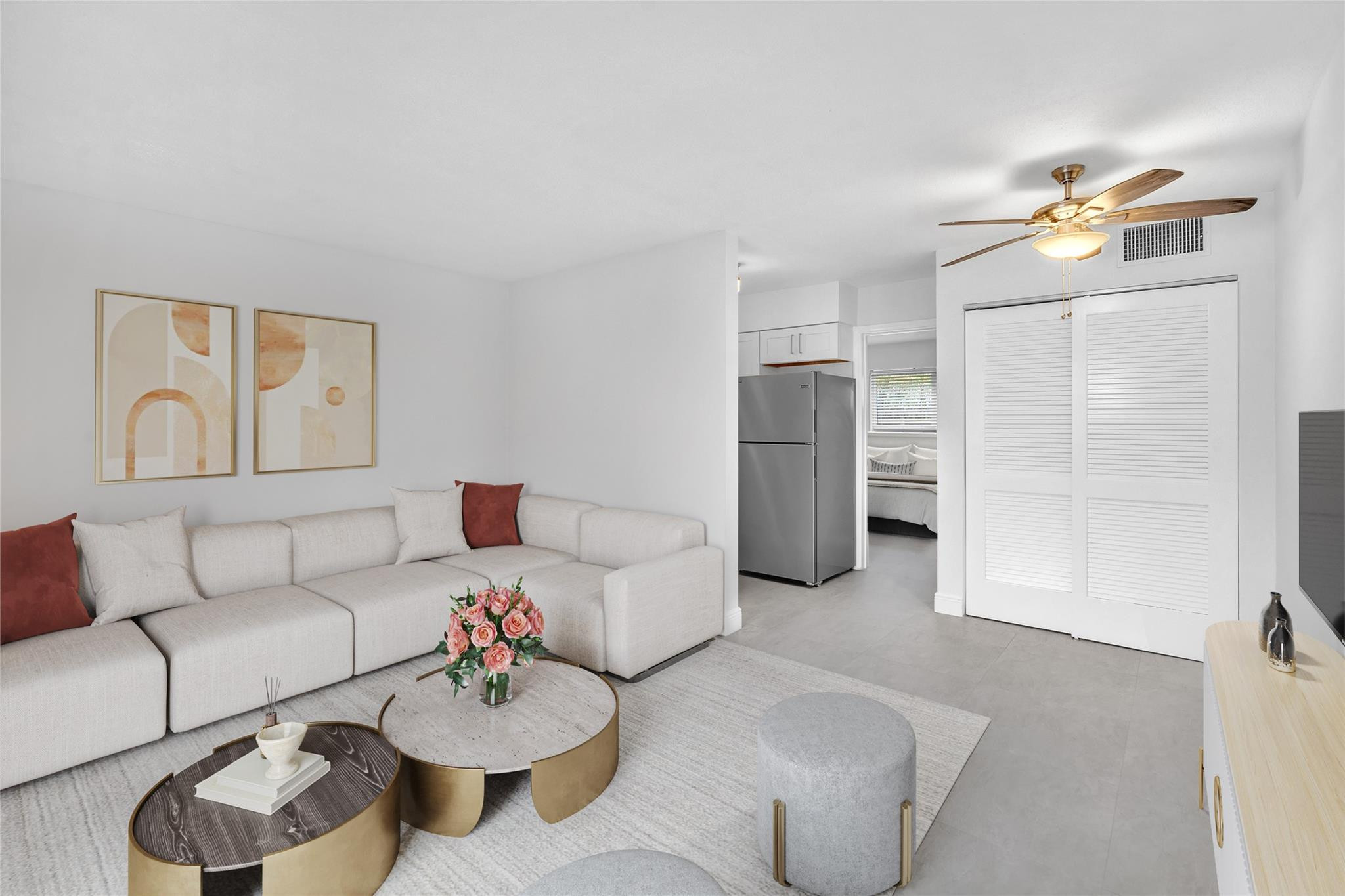 Make this spacious 1 bedroom, 1 bath your new home! This newly remodeled modern unit offers an open floorplan, in unit washer dryer, beautiful floors throughout and high end finishes. Located in the heart of Fort Lauderdale, this charming apartment is walking distance to restaurants and shopping, and a short drive to beaches and Las Olas.