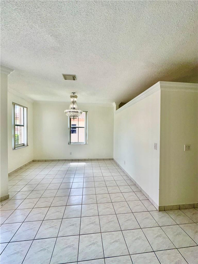 LAKES OF NEWPORT II - Residential Lease