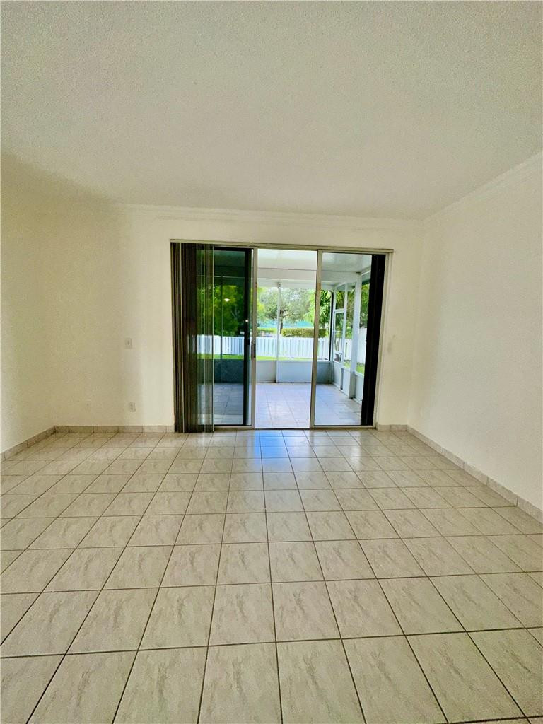LAKES OF NEWPORT II - Residential Lease