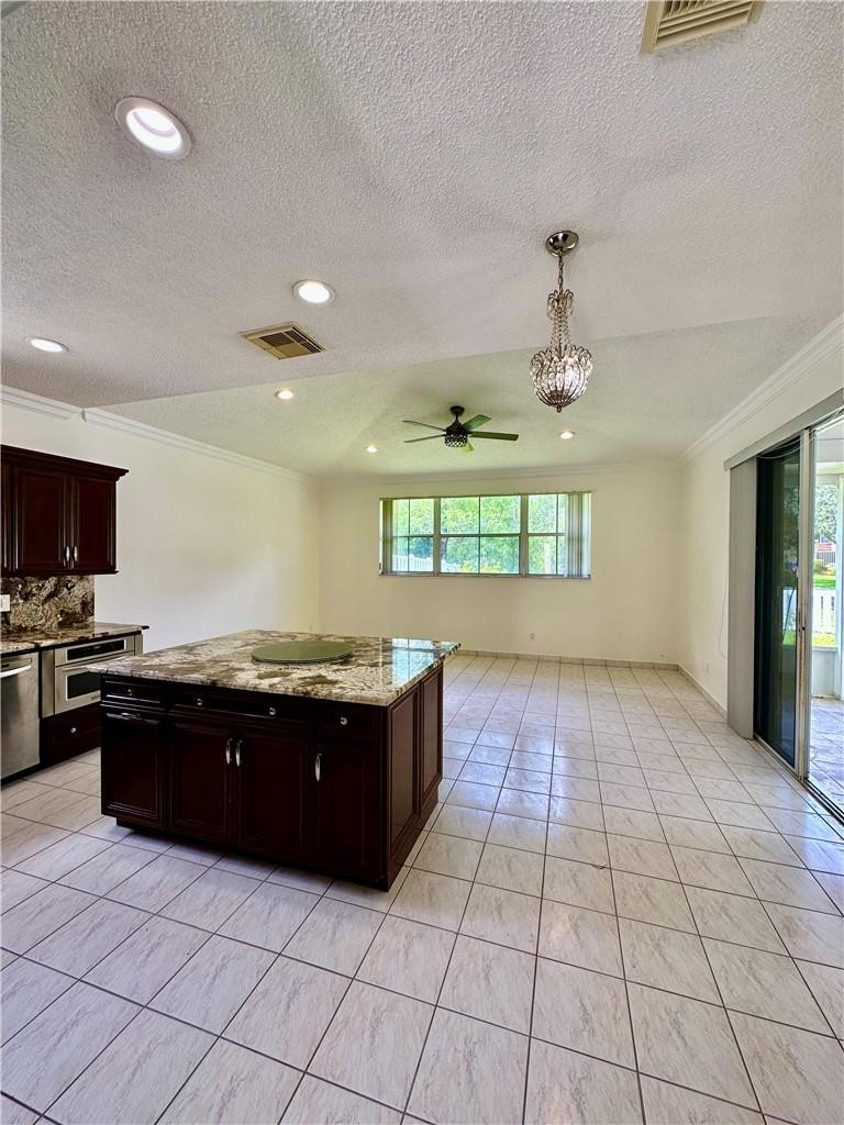 LAKES OF NEWPORT II - Residential Lease