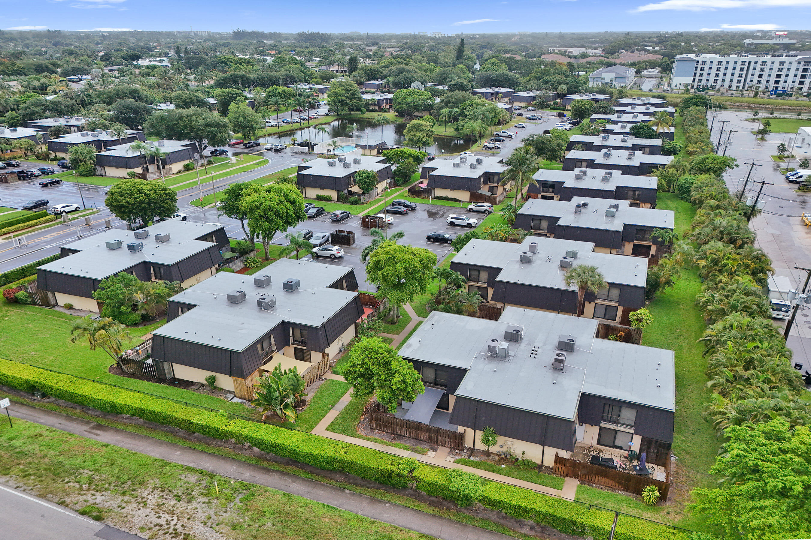 WATERSIDE ESTATES - Residential