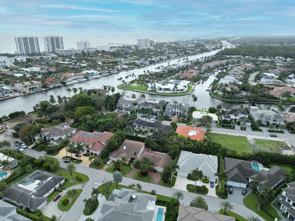 ROYAL PALM YACHT & COUNTRY CLUB - Residential
