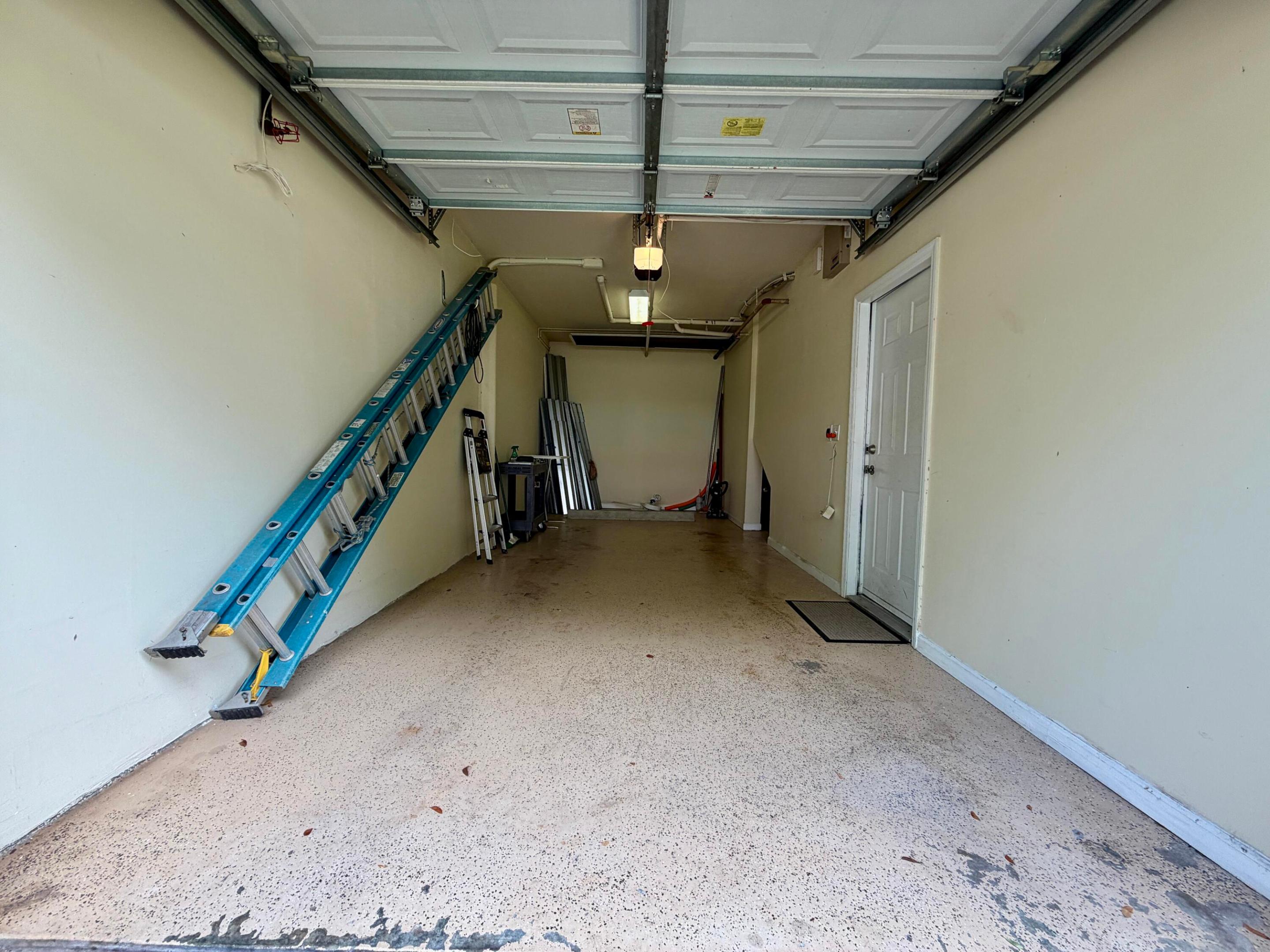 TIERRA VERDE AT DELRAY BE - Residential Lease