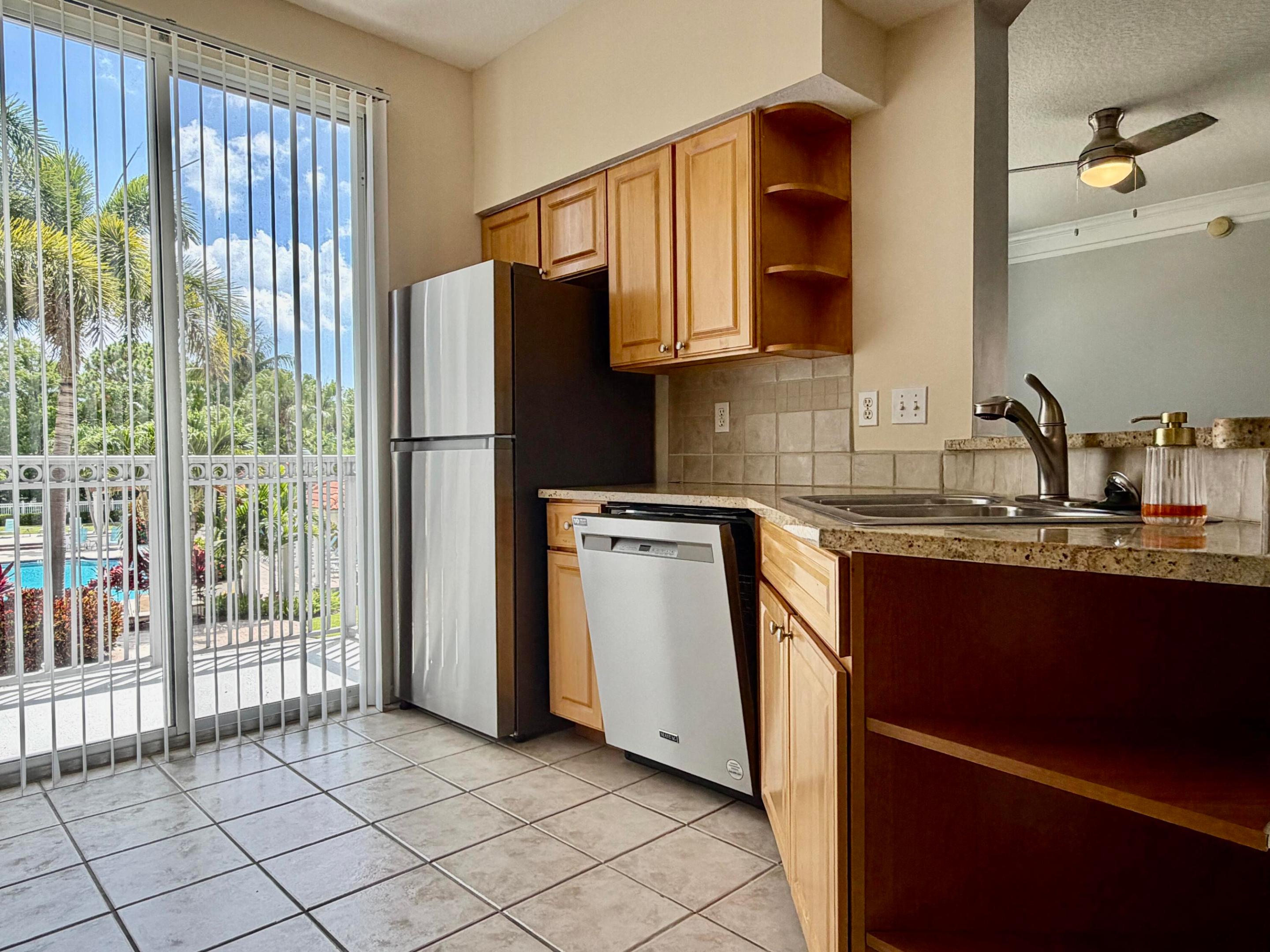 TIERRA VERDE AT DELRAY BE - Residential Lease