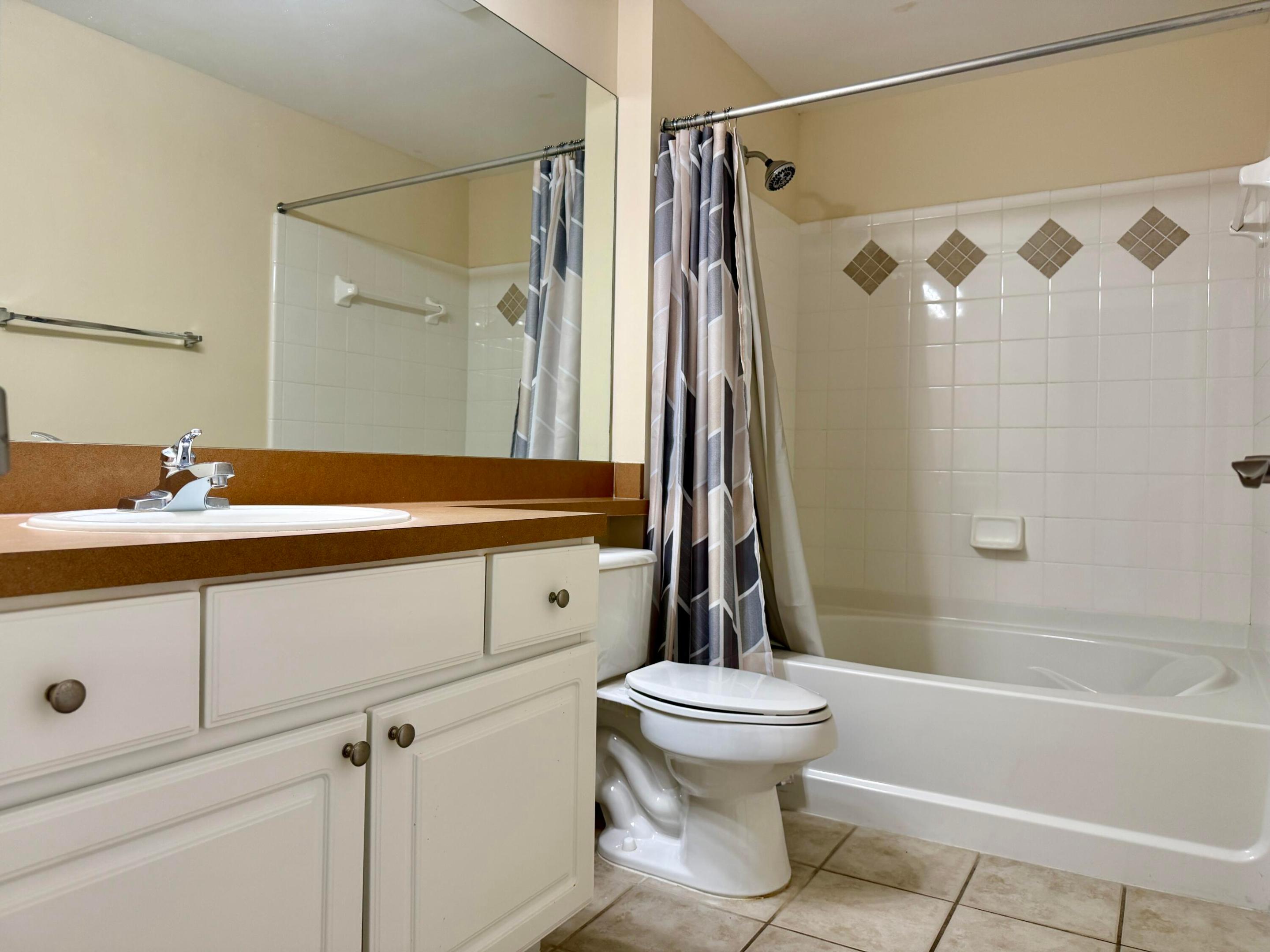 TIERRA VERDE AT DELRAY BE - Residential Lease