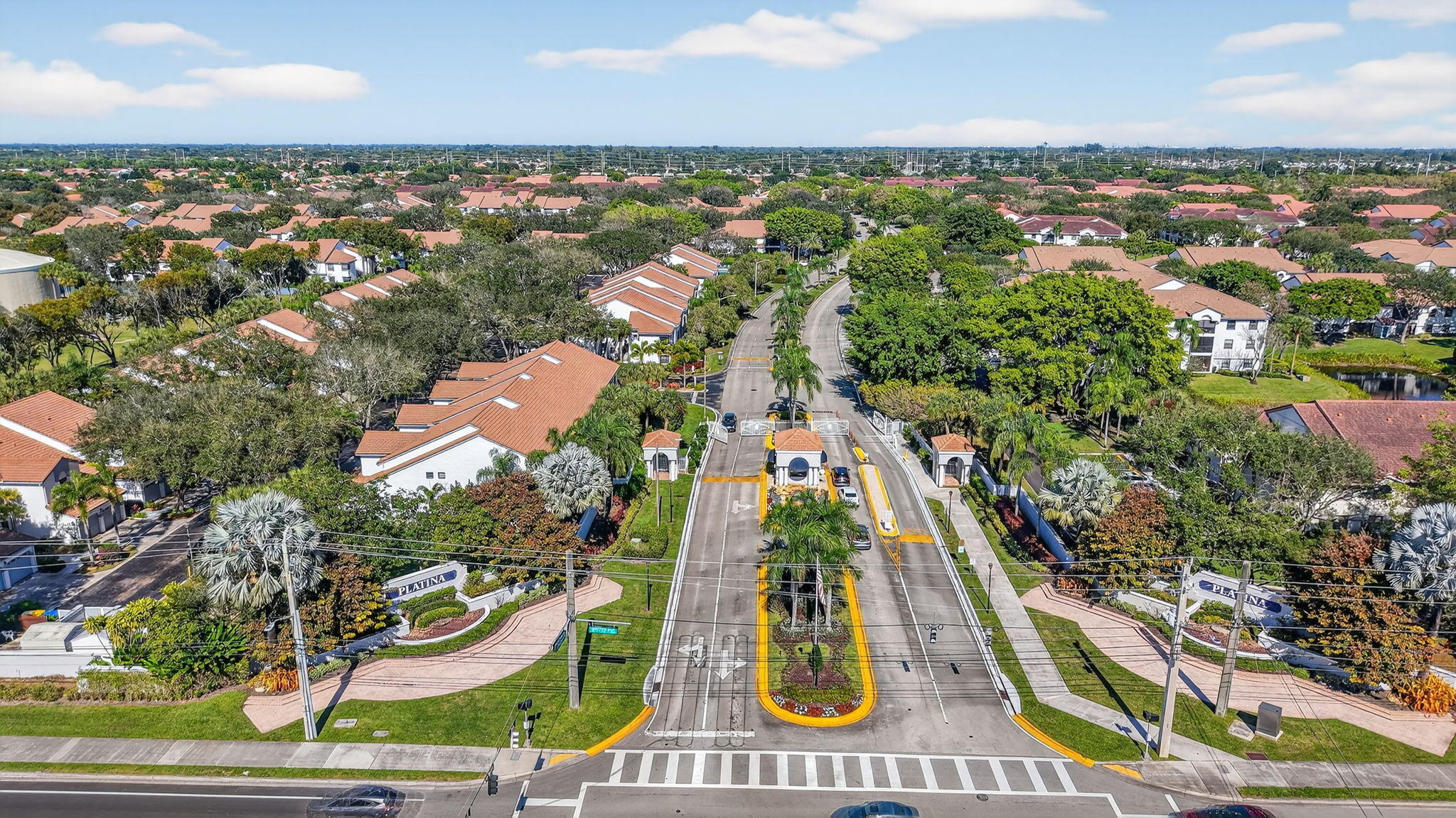 ALEXANDRA VILLAGE CONDO PLATINA - Residential