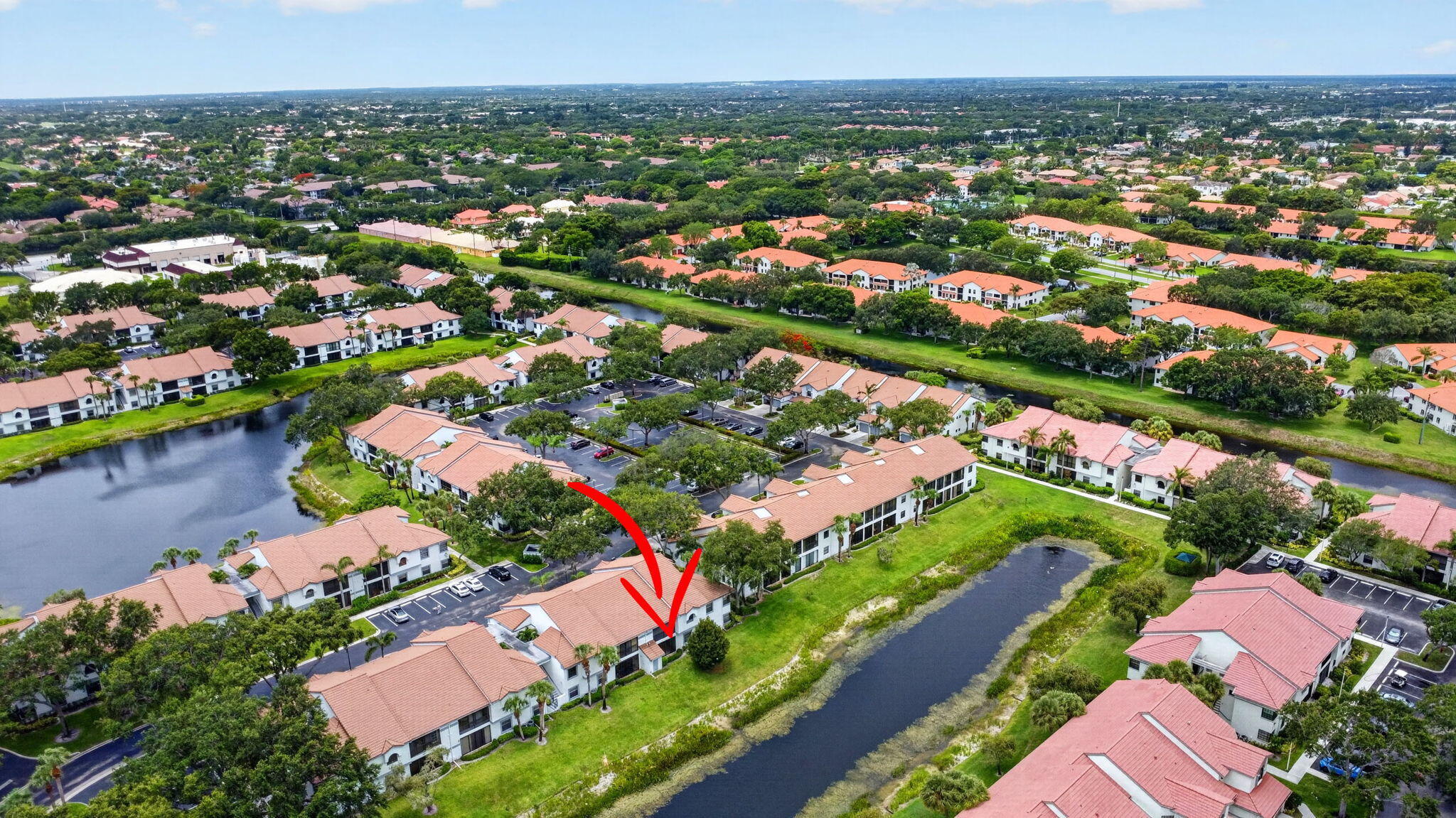 ALEXANDRA VILLAGE CONDO PLATINA - Residential