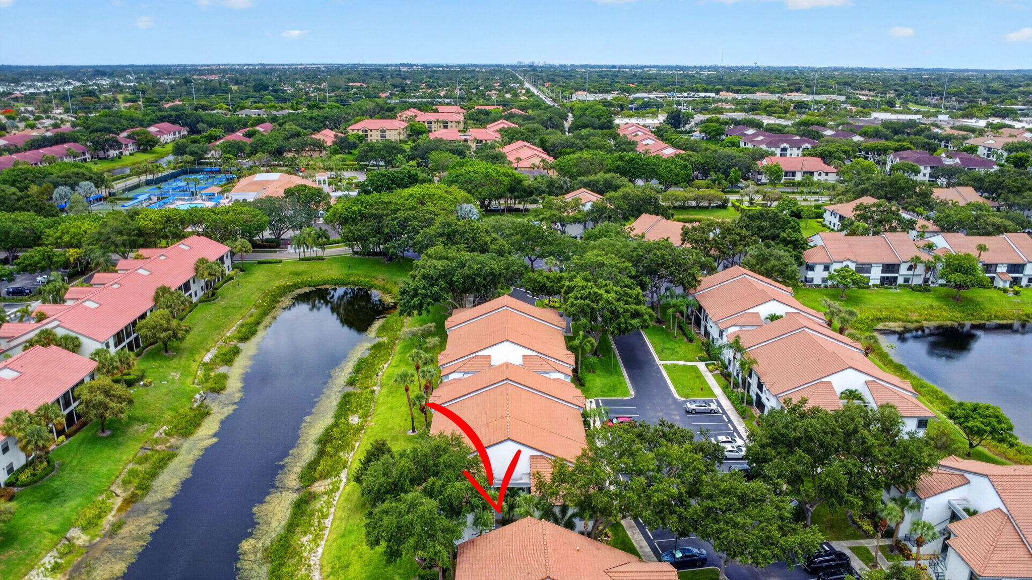ALEXANDRA VILLAGE CONDO PLATINA - Residential