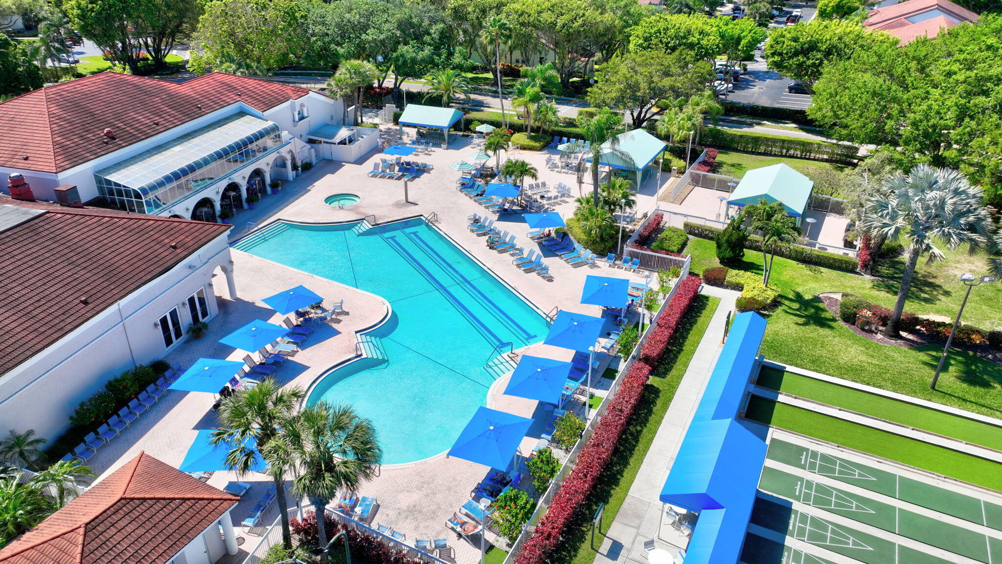 ALEXANDRA VILLAGE CONDO PLATINA - Residential