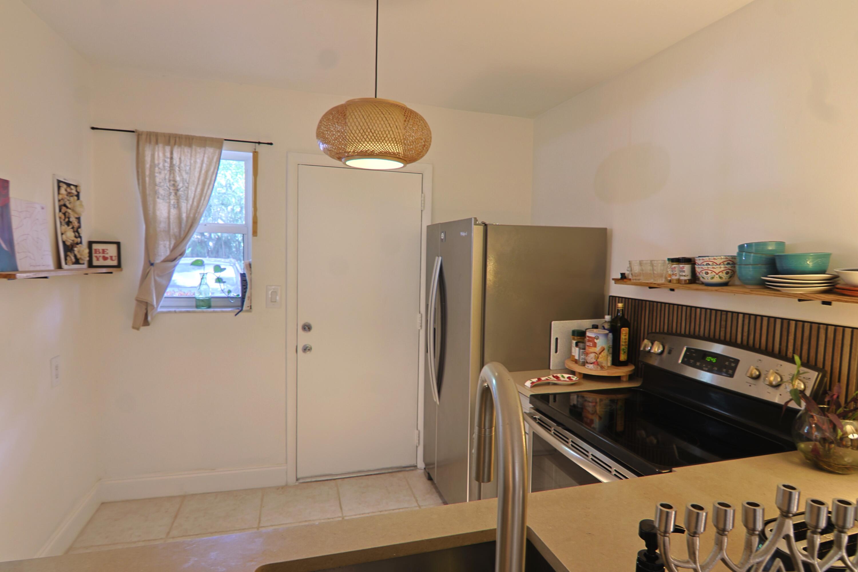 MEADOWBROOK CONDO APTS BLDG 7 - Residential