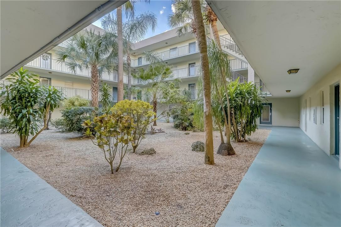 COURTYARDS OF BROWARD - Residential