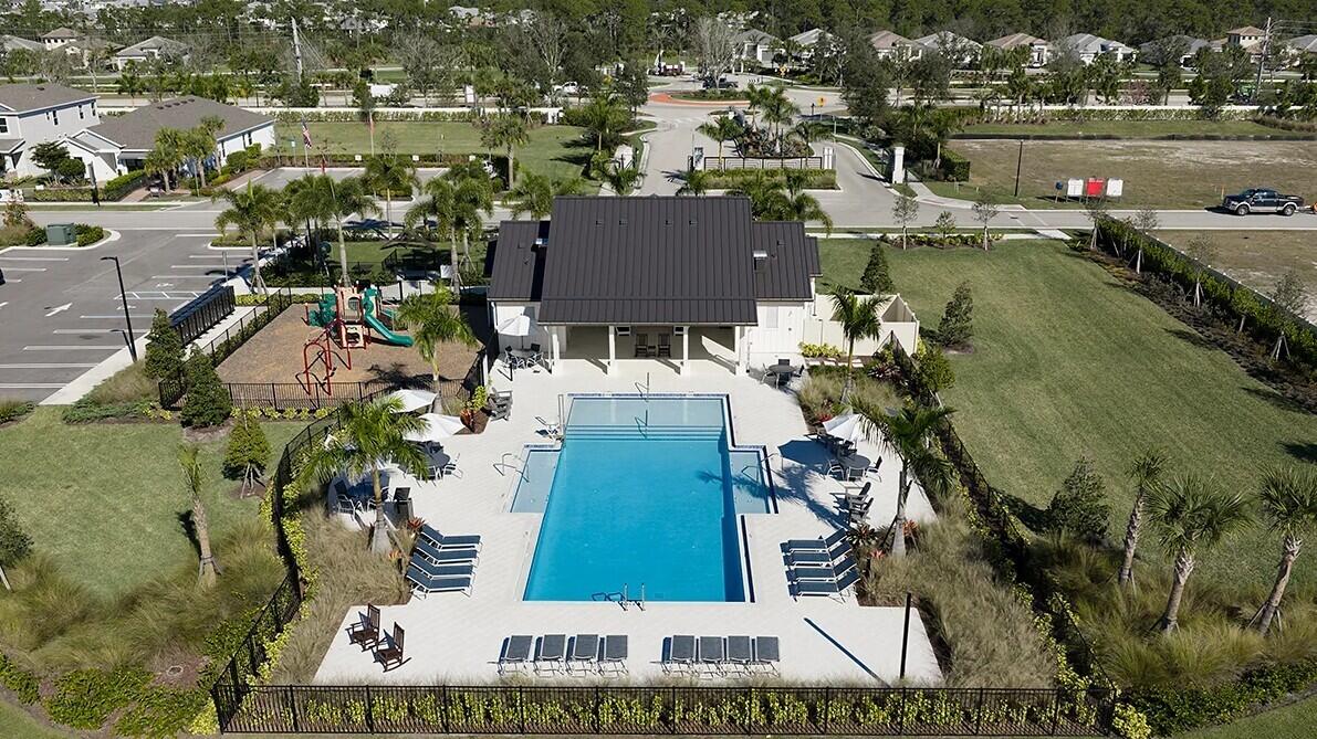 VERANDA OAKS - Residential