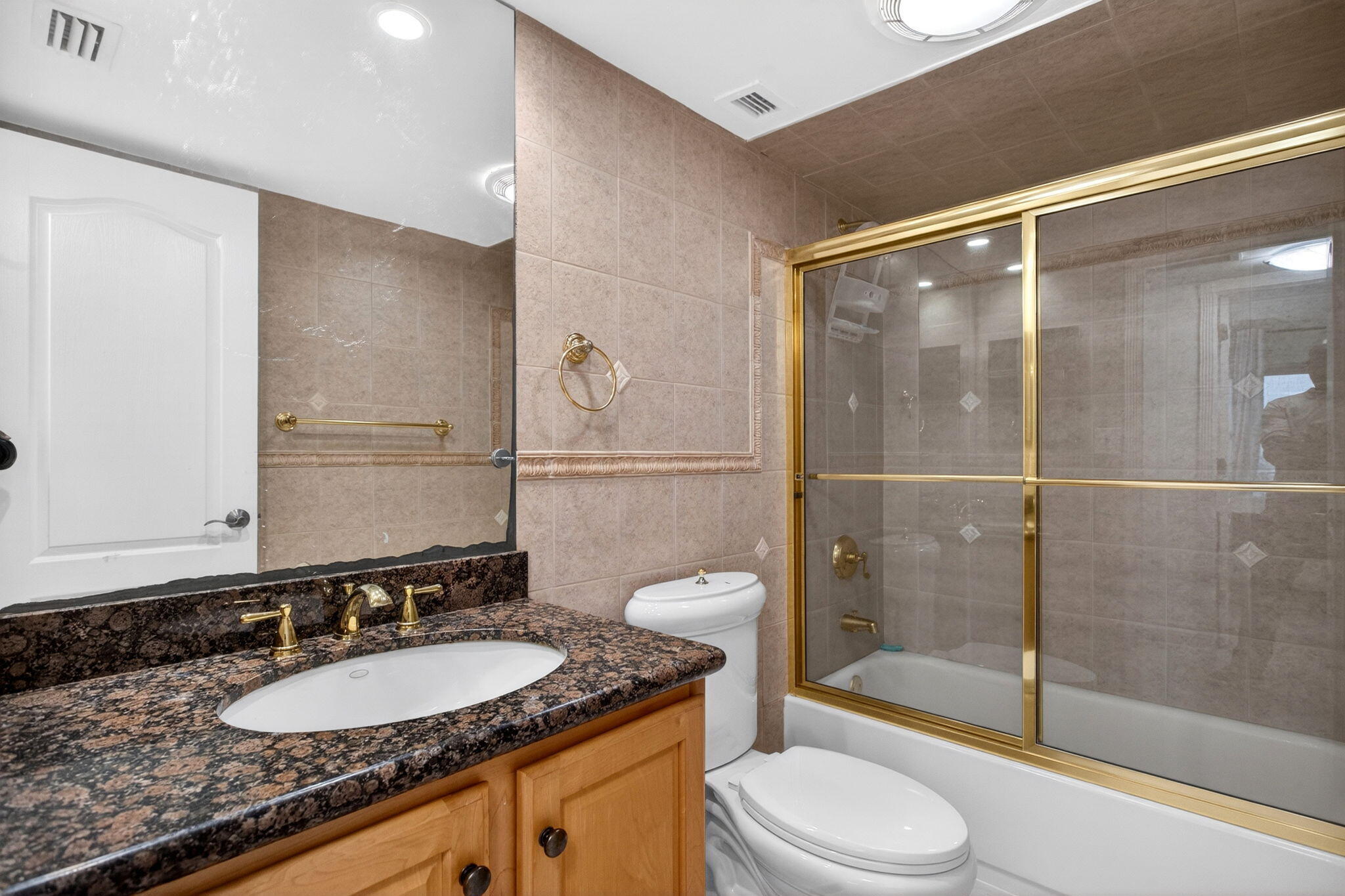 PARLIAMENT HOUSE CONDO - Residential